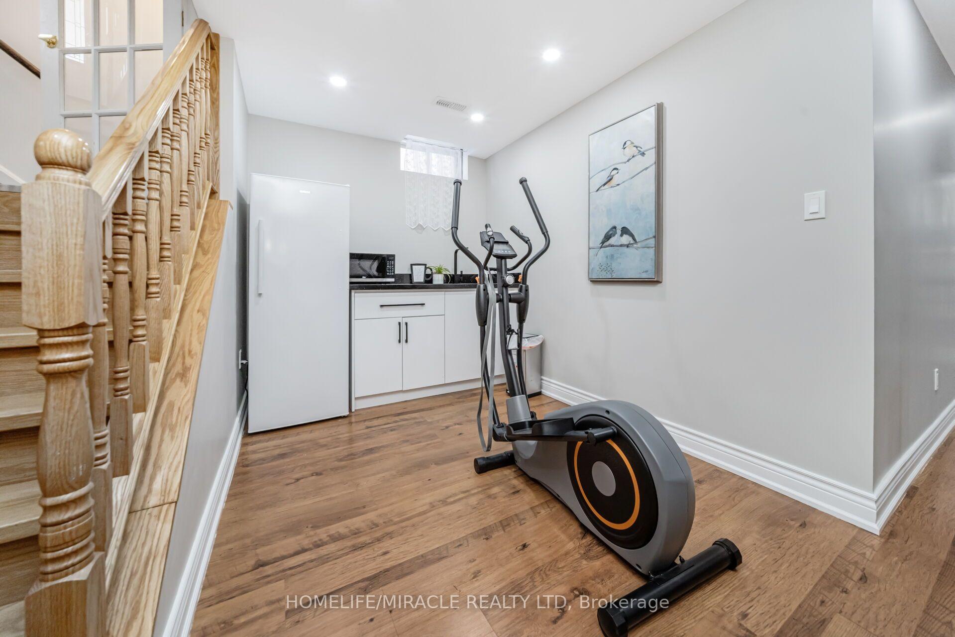 Photo 41 of 49 Cross Country Boulevard, Caledon, Bolton North — HOMEH