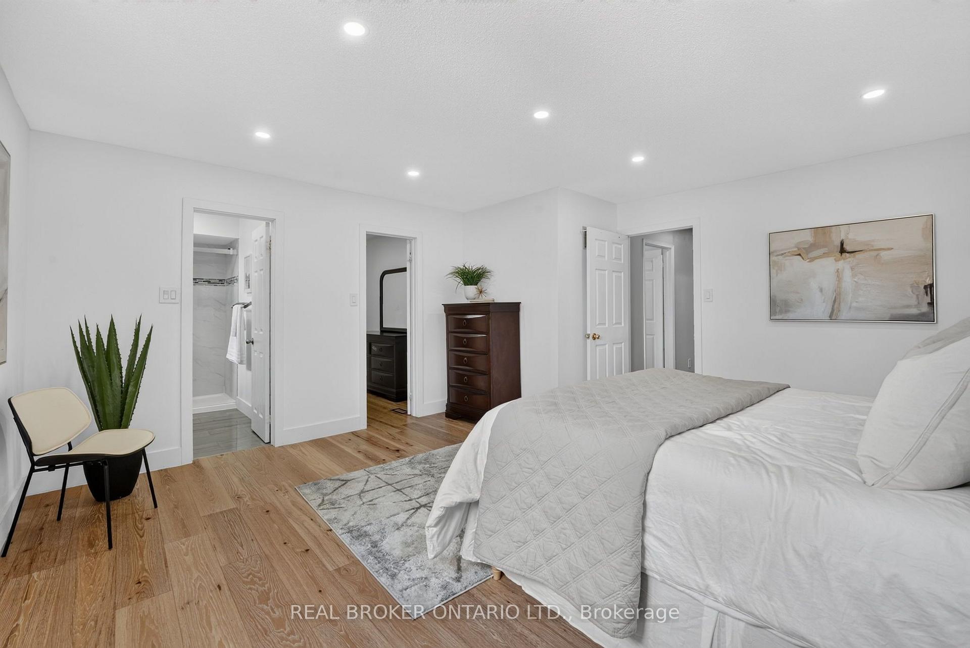 Photo 20 of 1491 Evenside Crescent, Mississauga, East Credit — HOMEH