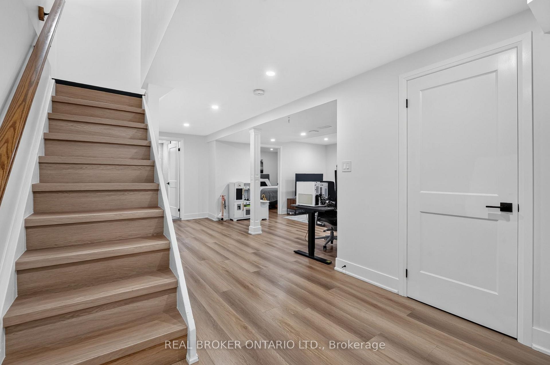 Photo 30 of 1491 Evenside Crescent, Mississauga, East Credit — HOMEH
