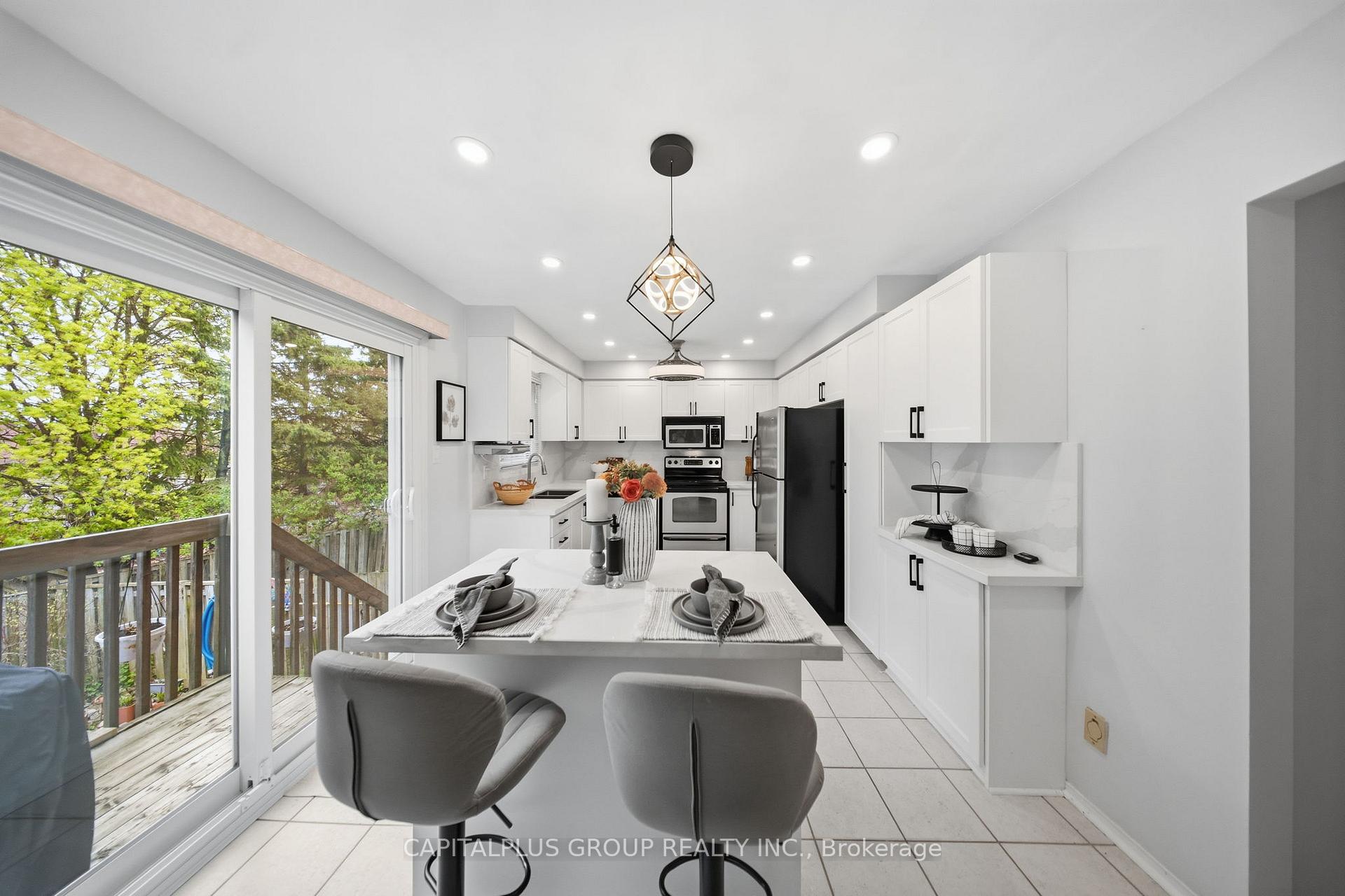 Photo 20 of 2110 Blue Ridge Crescent, Pickering, Brock Ridge — HOMEH