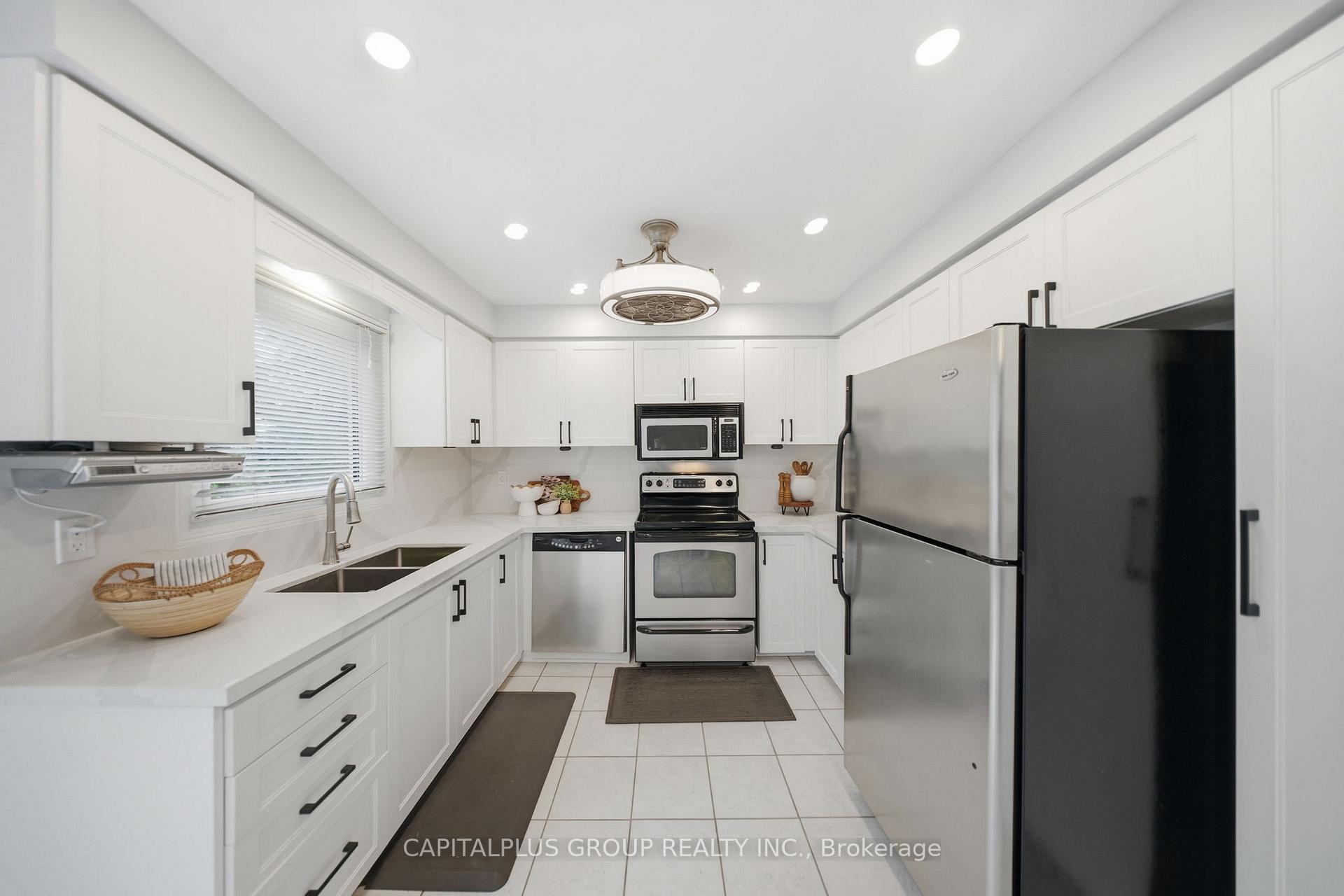 Photo 23 of 2110 Blue Ridge Crescent, Pickering, Brock Ridge — HOMEH