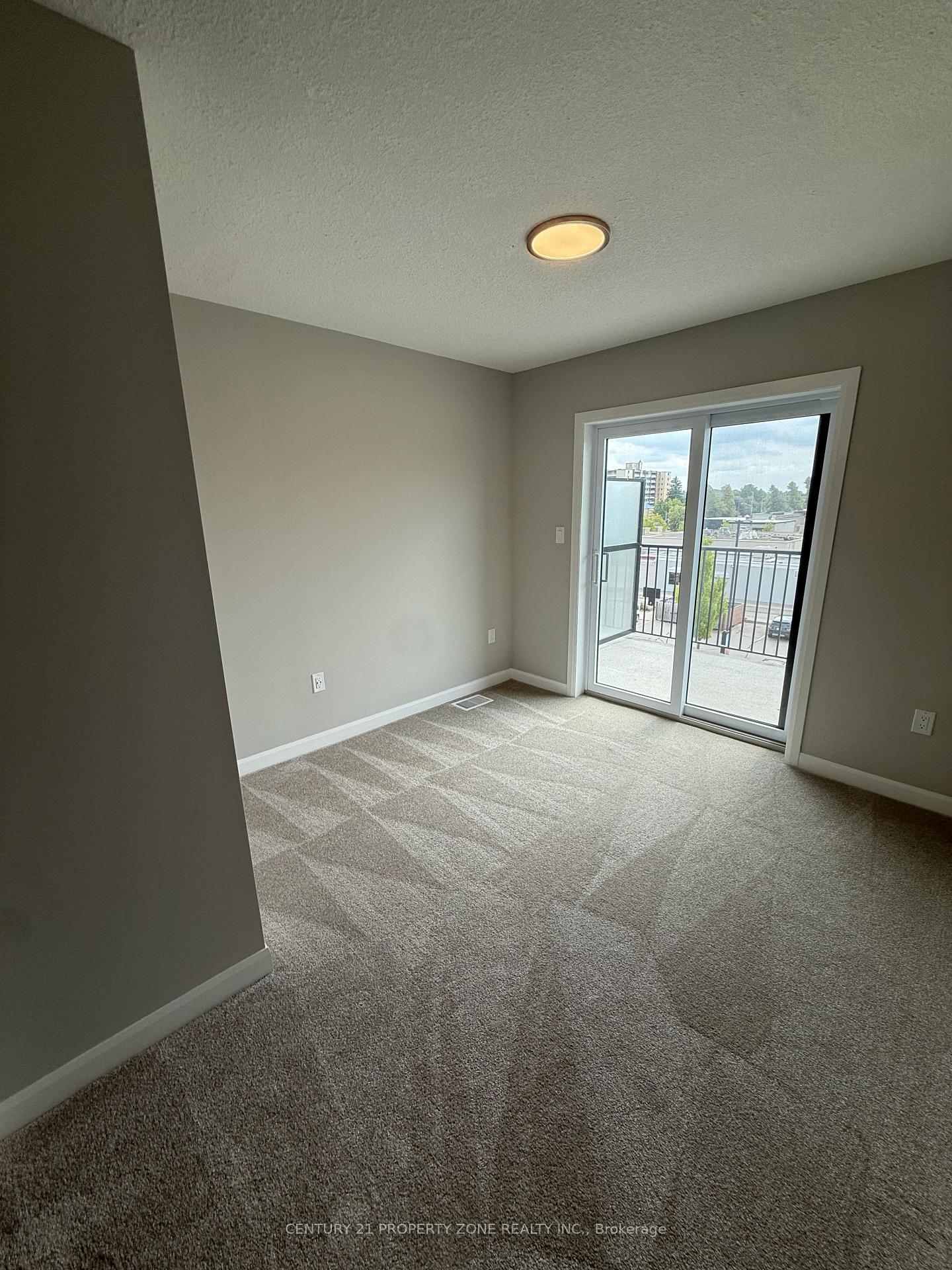 Photo 5 of Unit 105, 708 Woolwich Street, Guelph, Riverside Park — HOMEH
