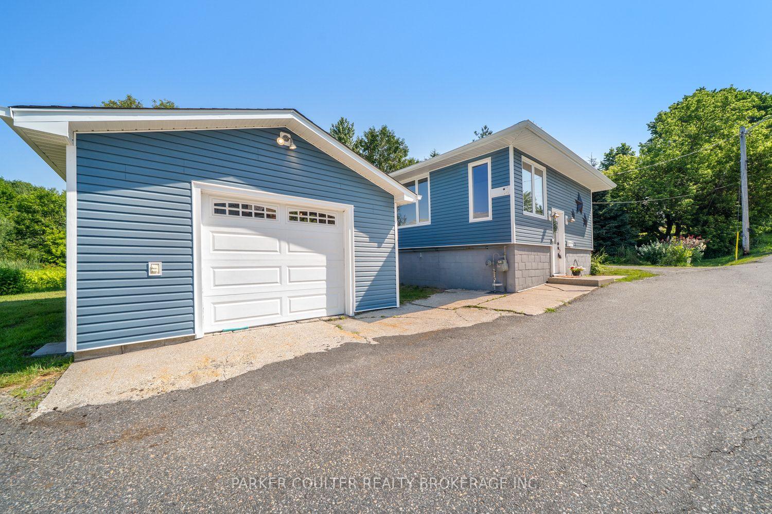 Photo 2 of 3 Olive Street, Parry Sound — HOMEH