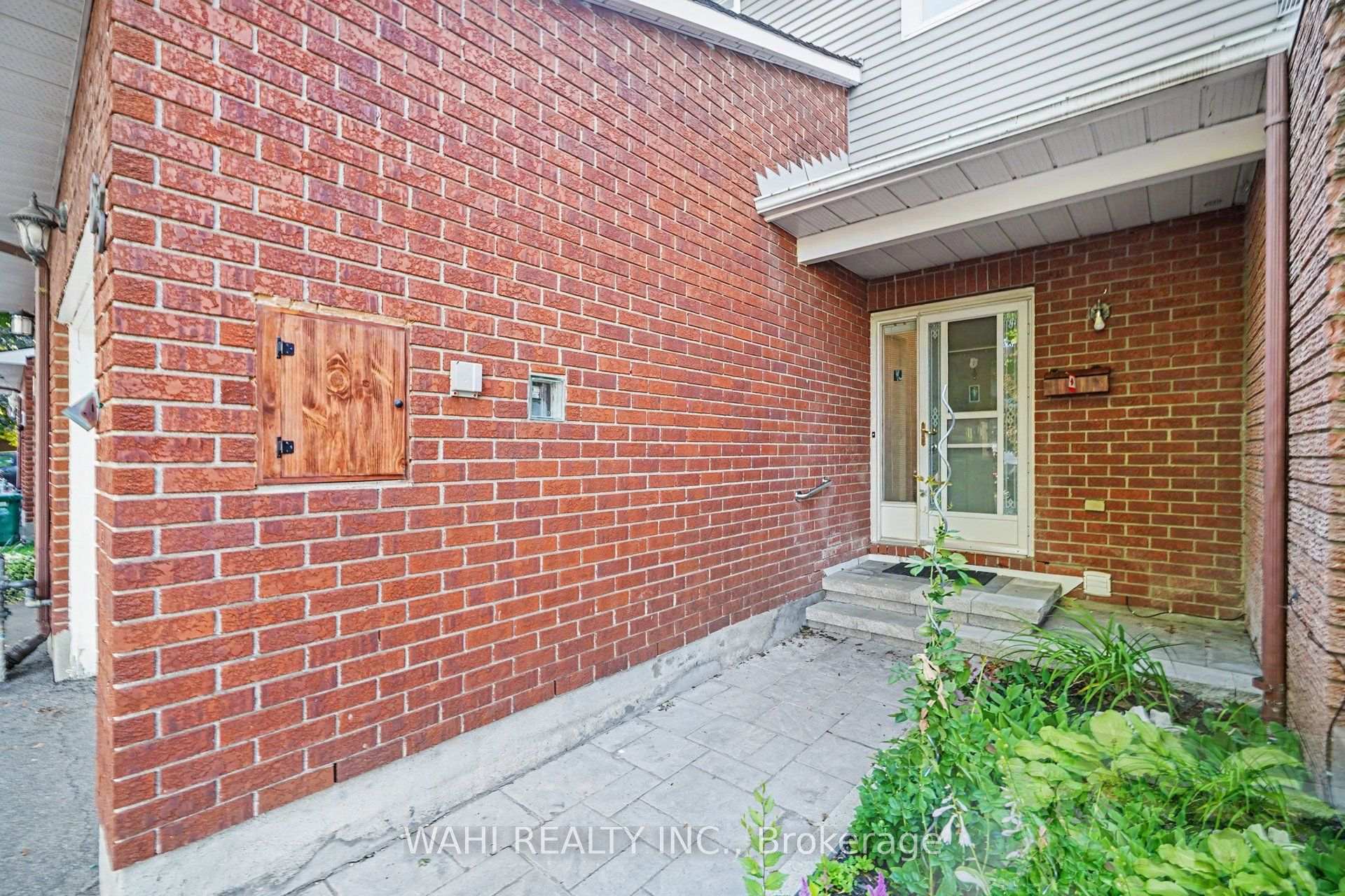 Photo 2 of 63 Armadale Crescent, Ottawa, Barrhaven - Cedargrove/Fraserdale — HOMEH