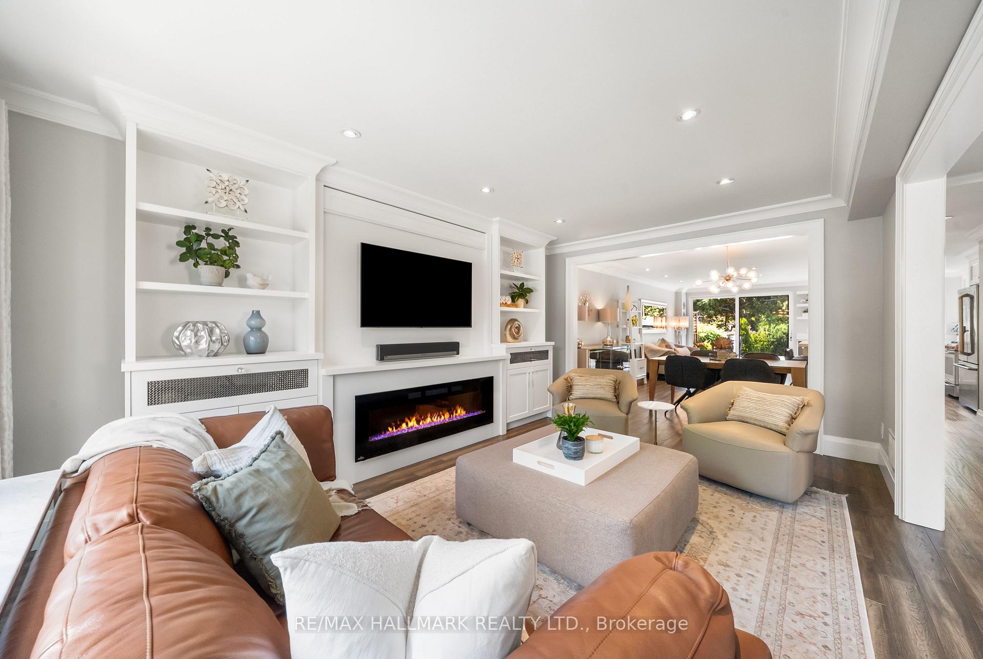 Photo 4 of 214 Divadale Drive, Toronto, Leaside — HOMEH