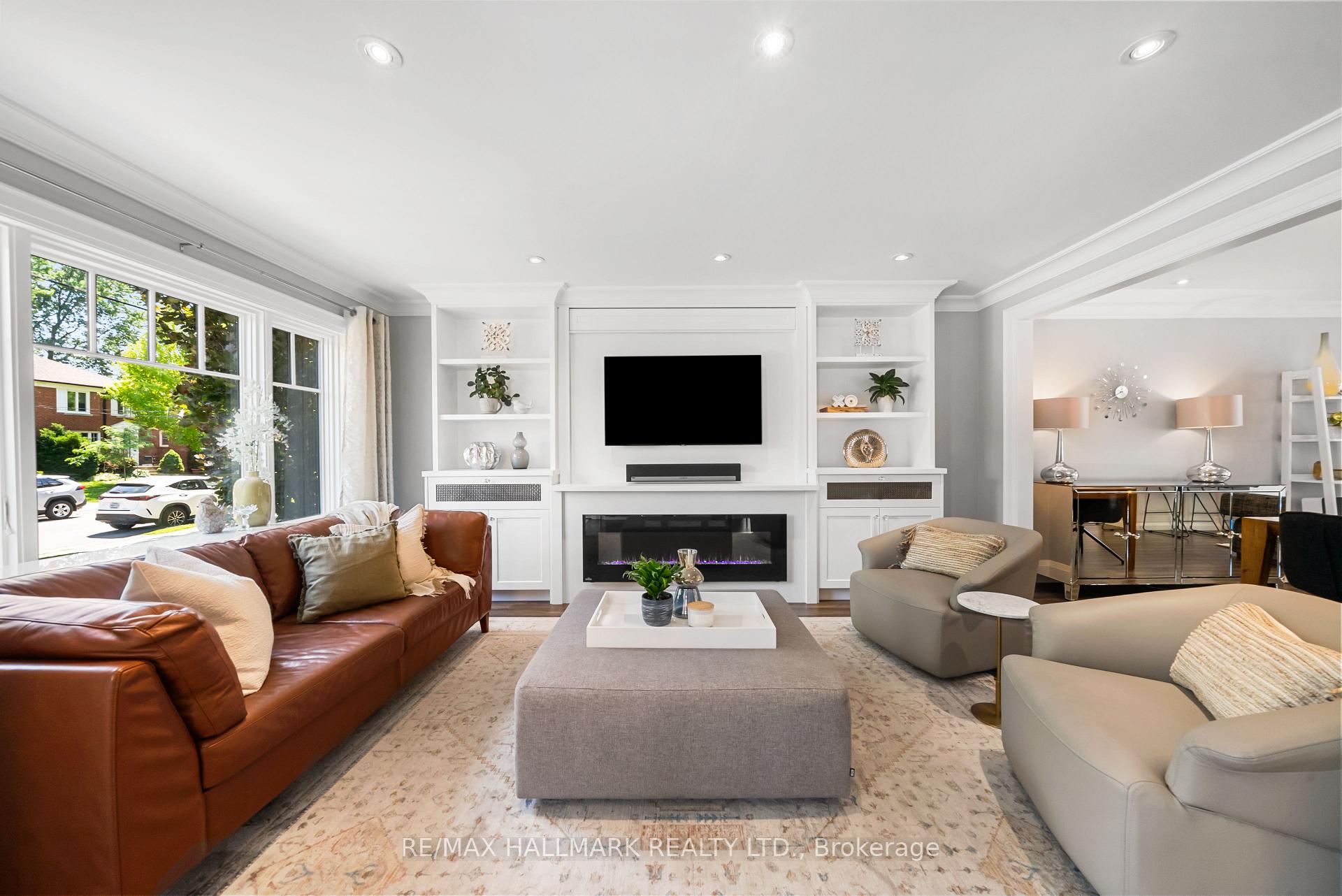 Photo 5 of 214 Divadale Drive, Toronto, Leaside — HOMEH