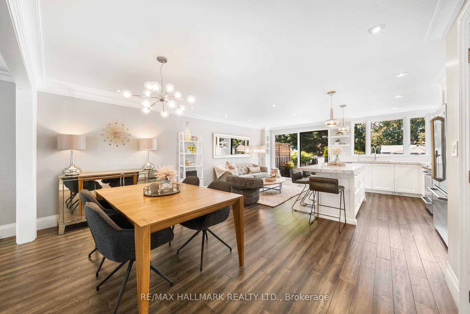 Photo 9 of 214 Divadale Drive, Toronto, Leaside — HOMEH