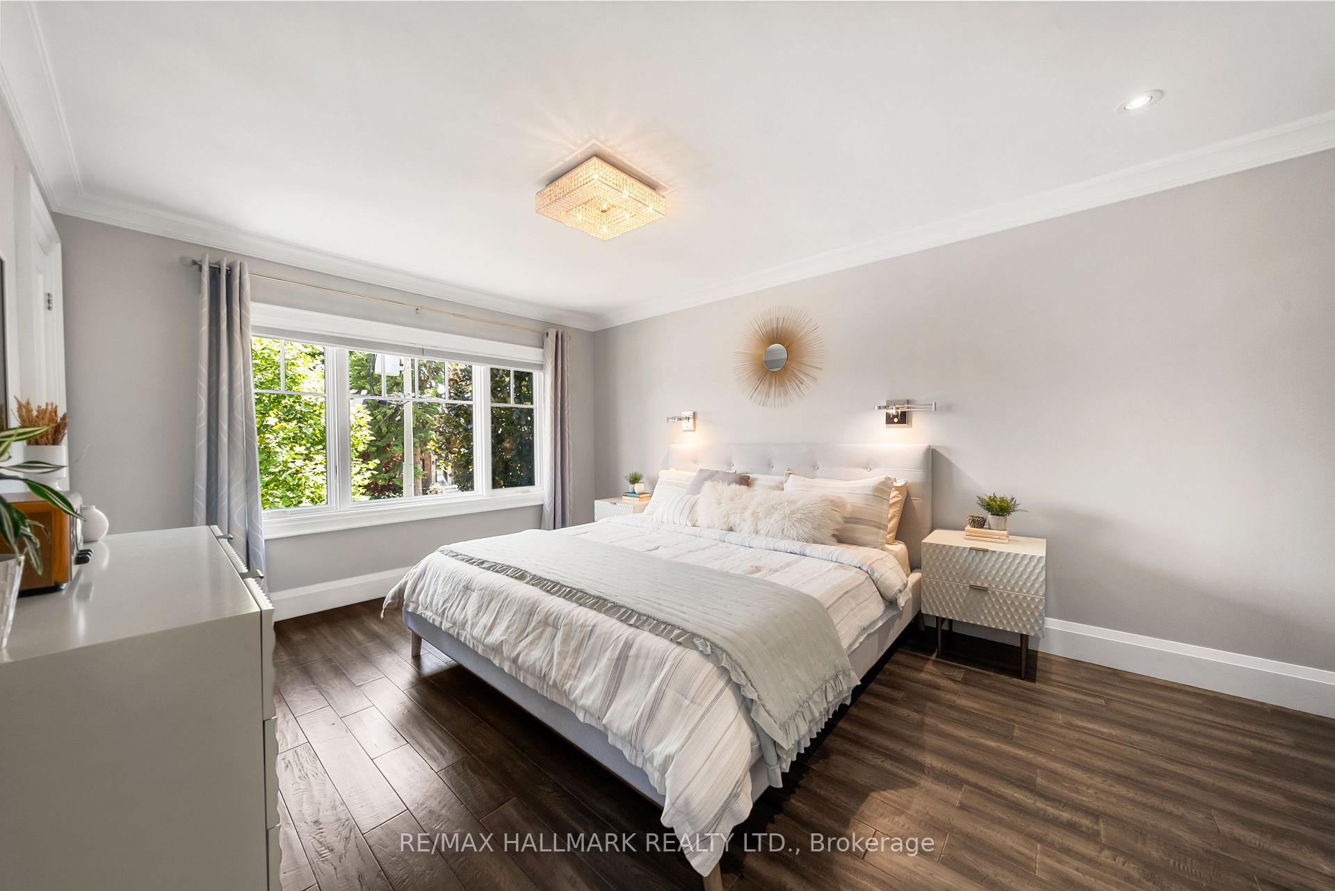 Photo 17 of 214 Divadale Drive, Toronto, Leaside — HOMEH
