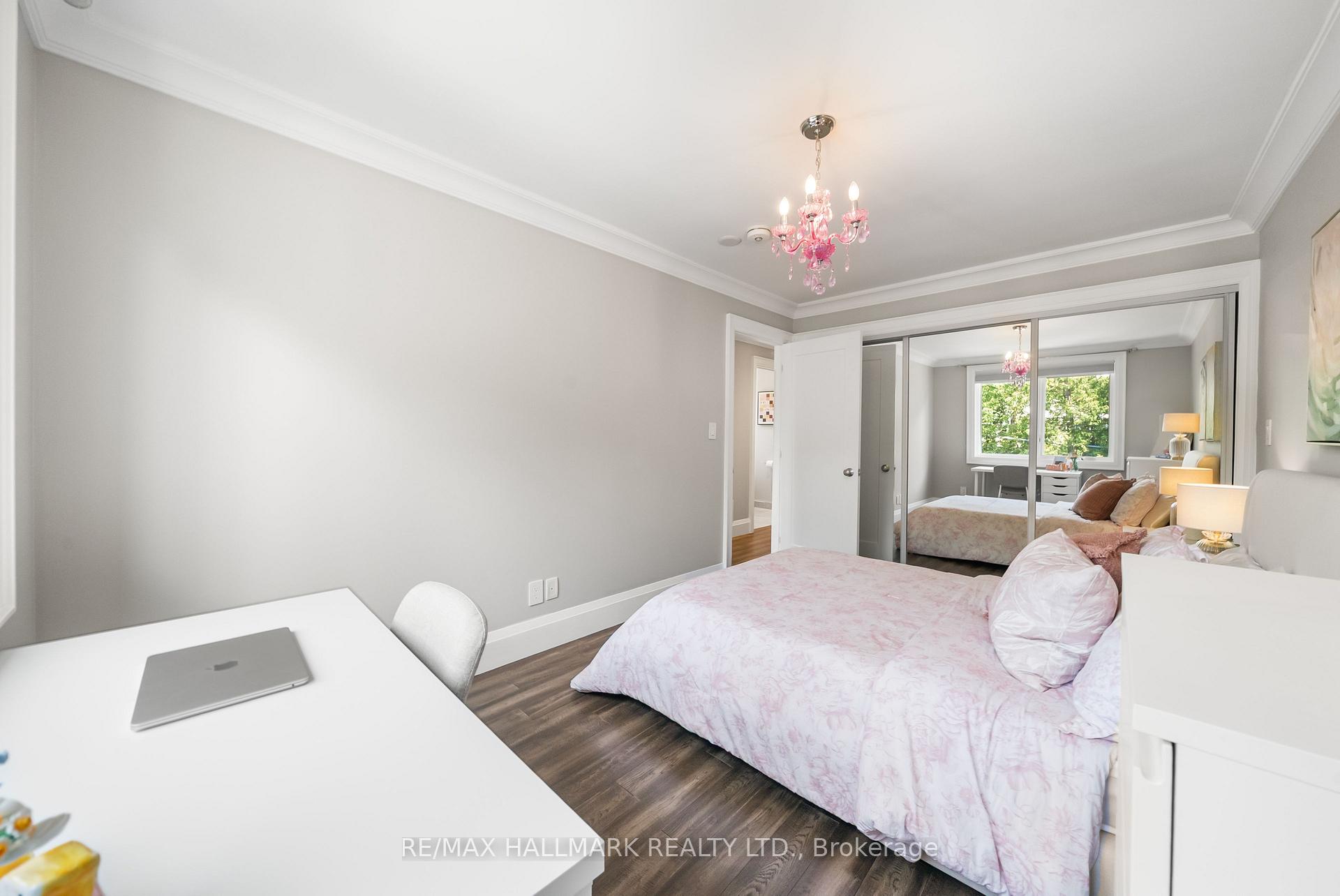 Photo 22 of 214 Divadale Drive, Toronto, Leaside — HOMEH