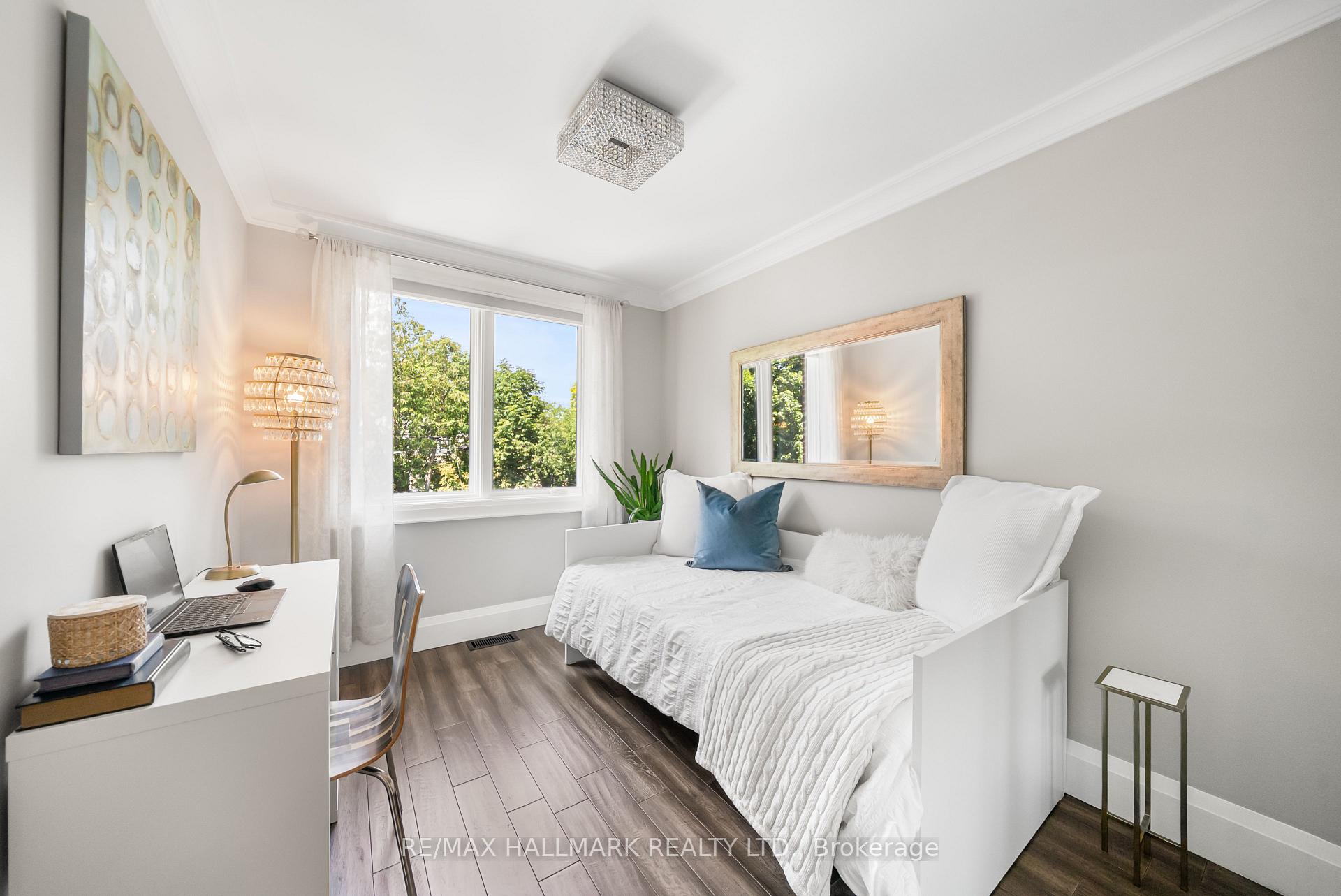 Photo 23 of 214 Divadale Drive, Toronto, Leaside — HOMEH