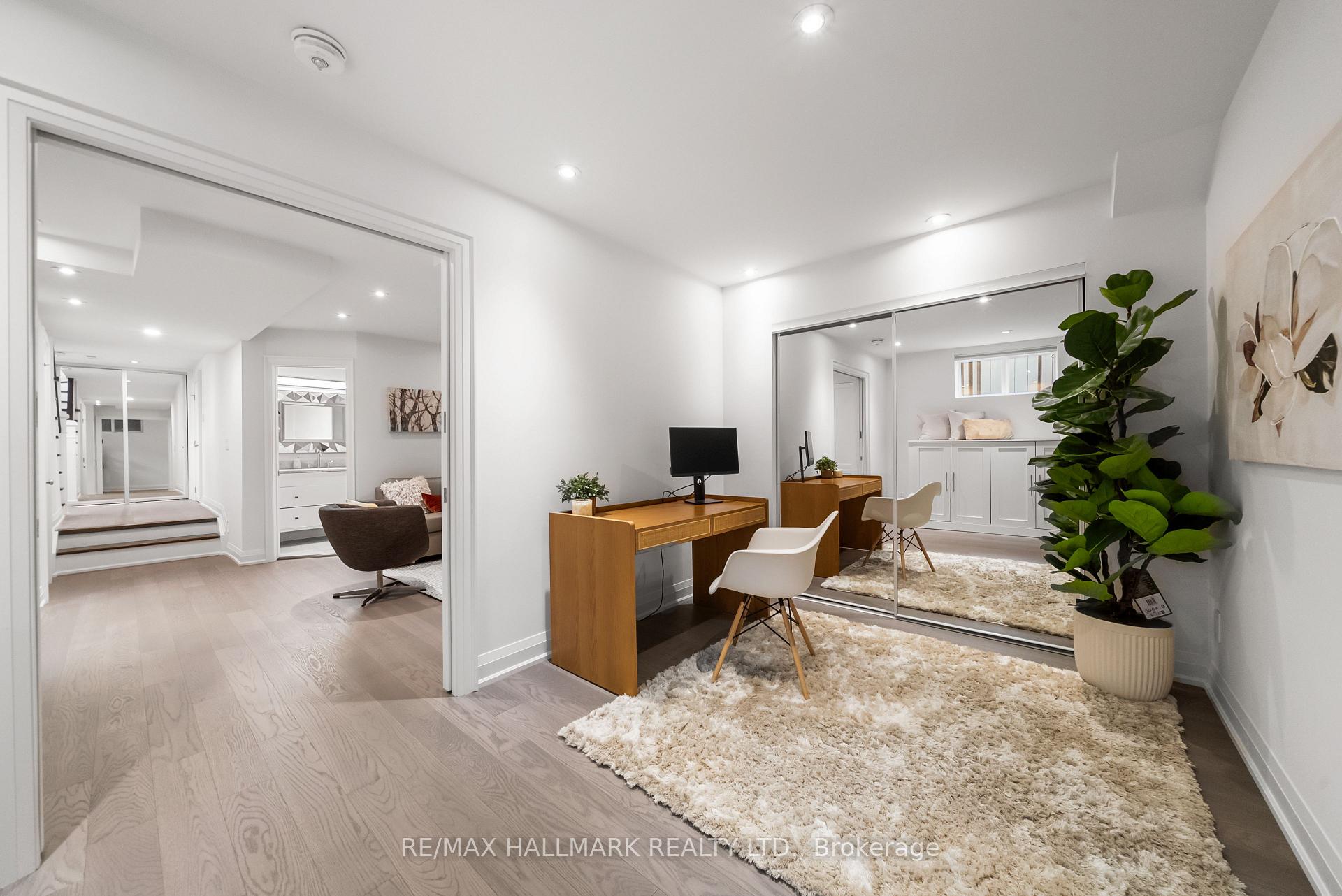 Photo 34 of 214 Divadale Drive, Toronto, Leaside — HOMEH