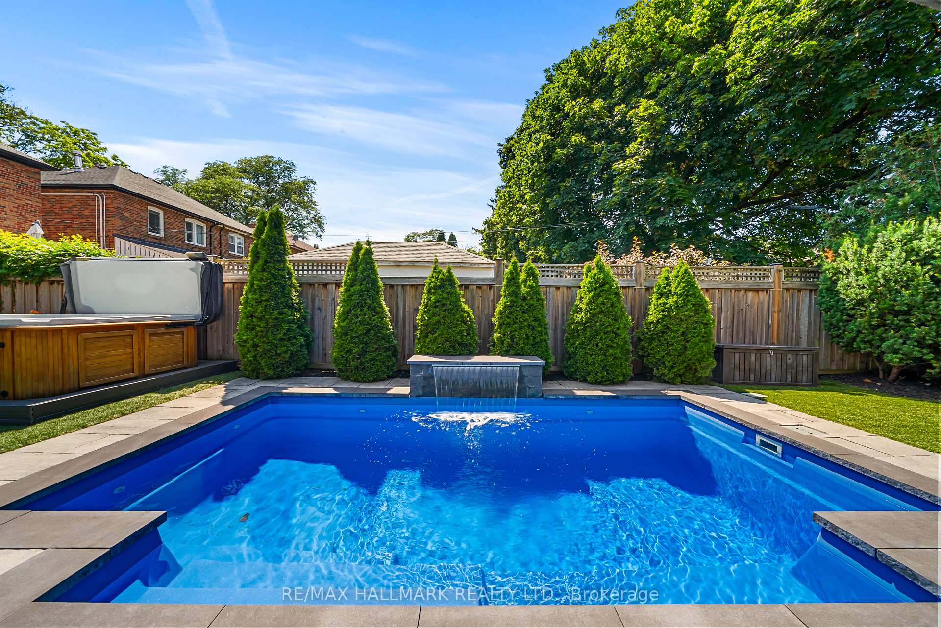 Photo 42 of 214 Divadale Drive, Toronto, Leaside — HOMEH