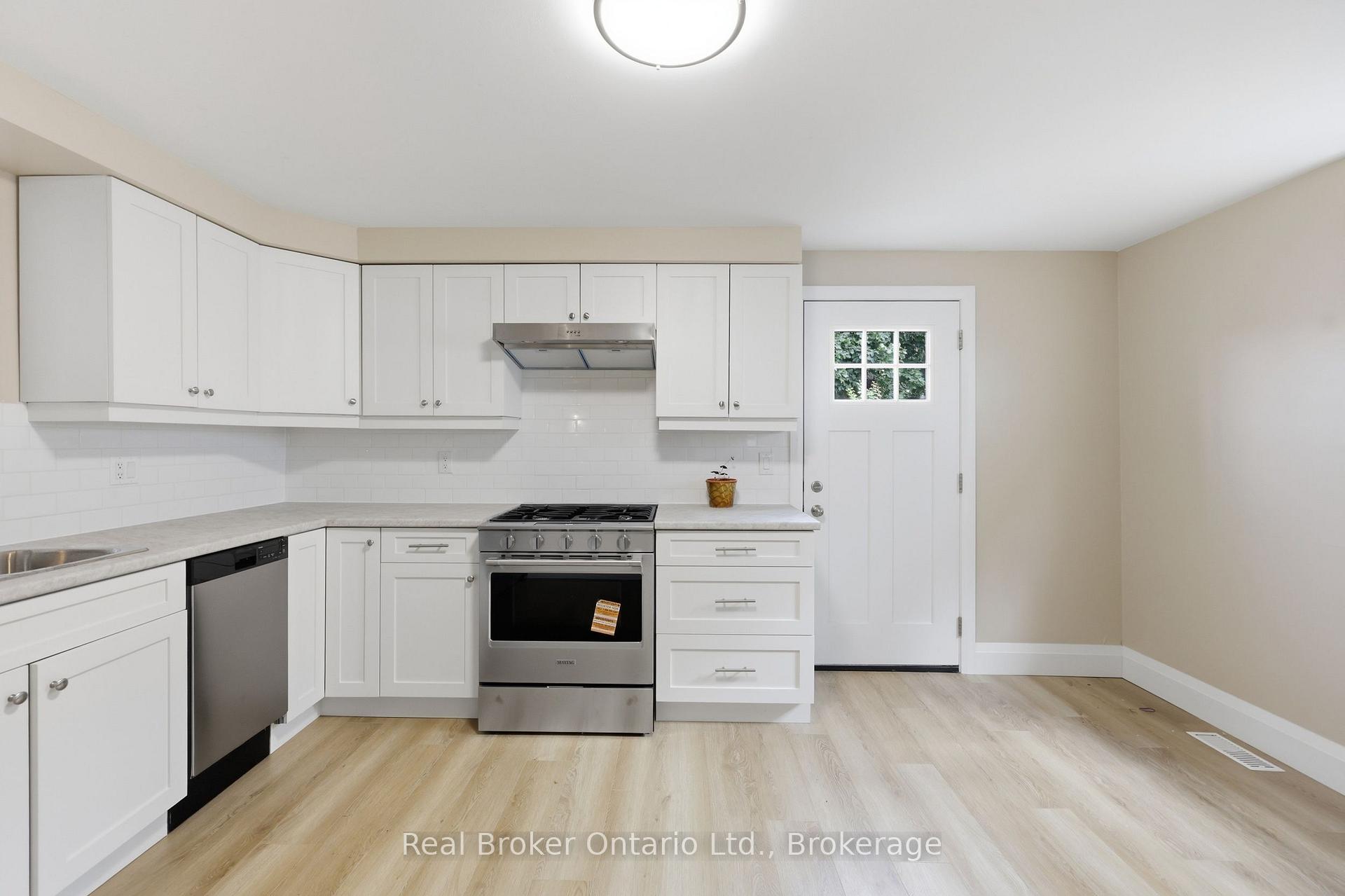 Photo 17 of 56 Harmony Avenue, Hamilton, Homeside — HOMEH