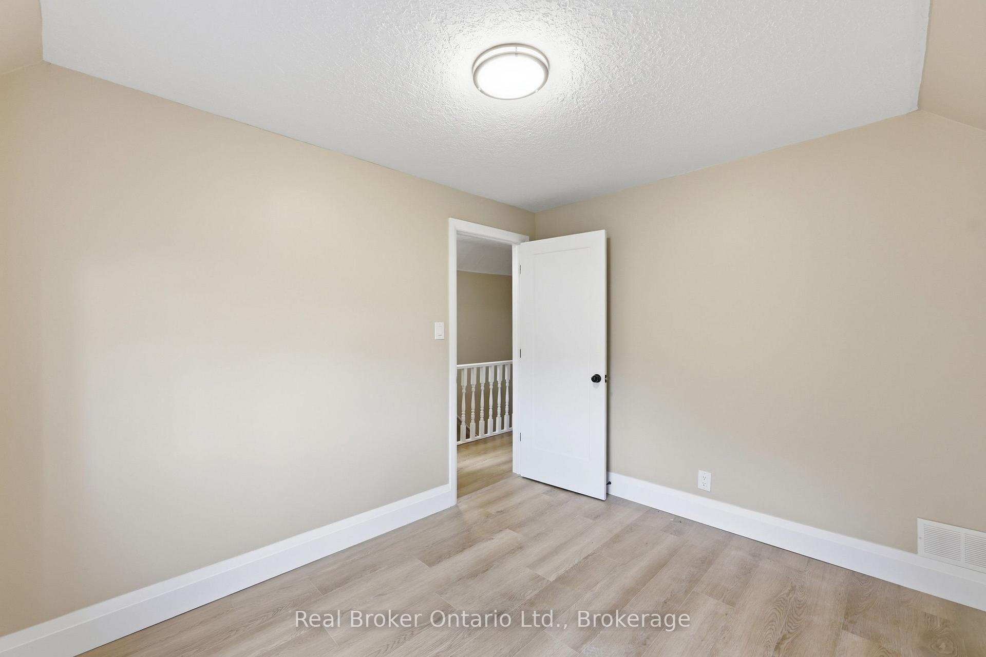 Photo 20 of 56 Harmony Avenue, Hamilton, Homeside — HOMEH