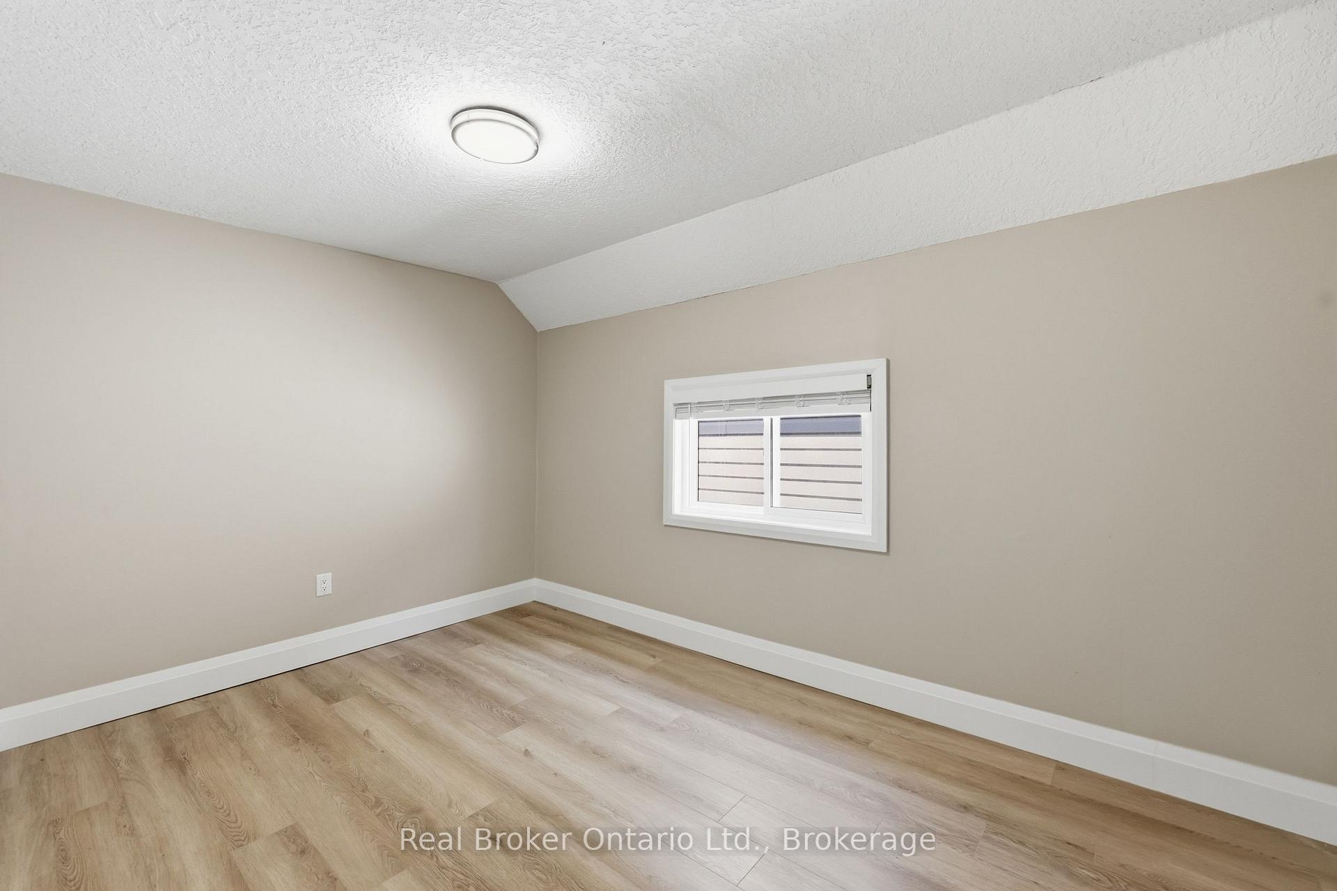 Photo 21 of 56 Harmony Avenue, Hamilton, Homeside — HOMEH