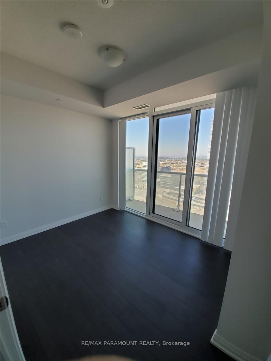 Photo 5 of Unit 3213, 7895 Jane Street, Vaughan, Concord — HOMEH