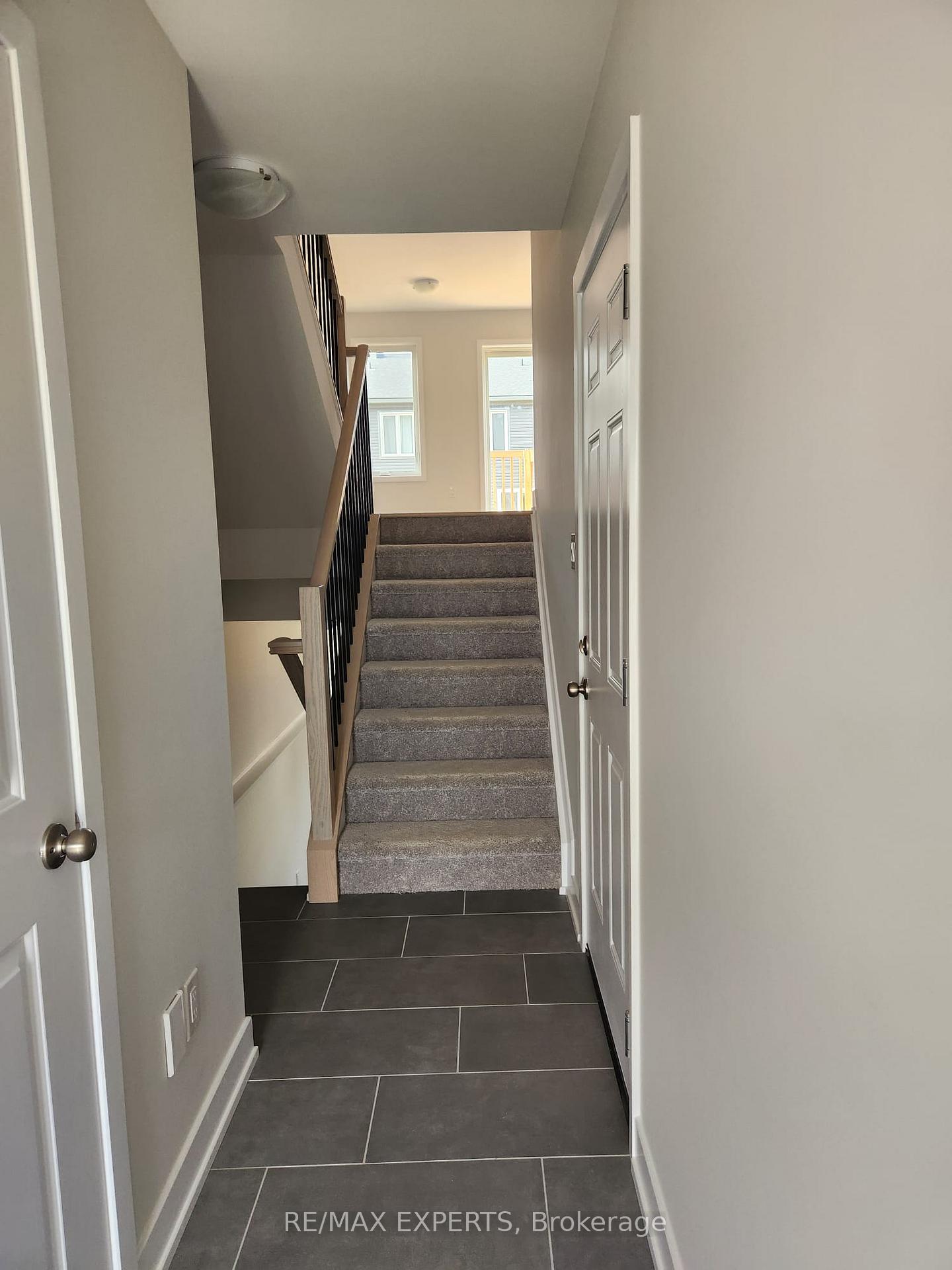 Photo 4 of 95 Whitcomb Crescent E, Smiths Falls, Smiths Falls — HOMEH