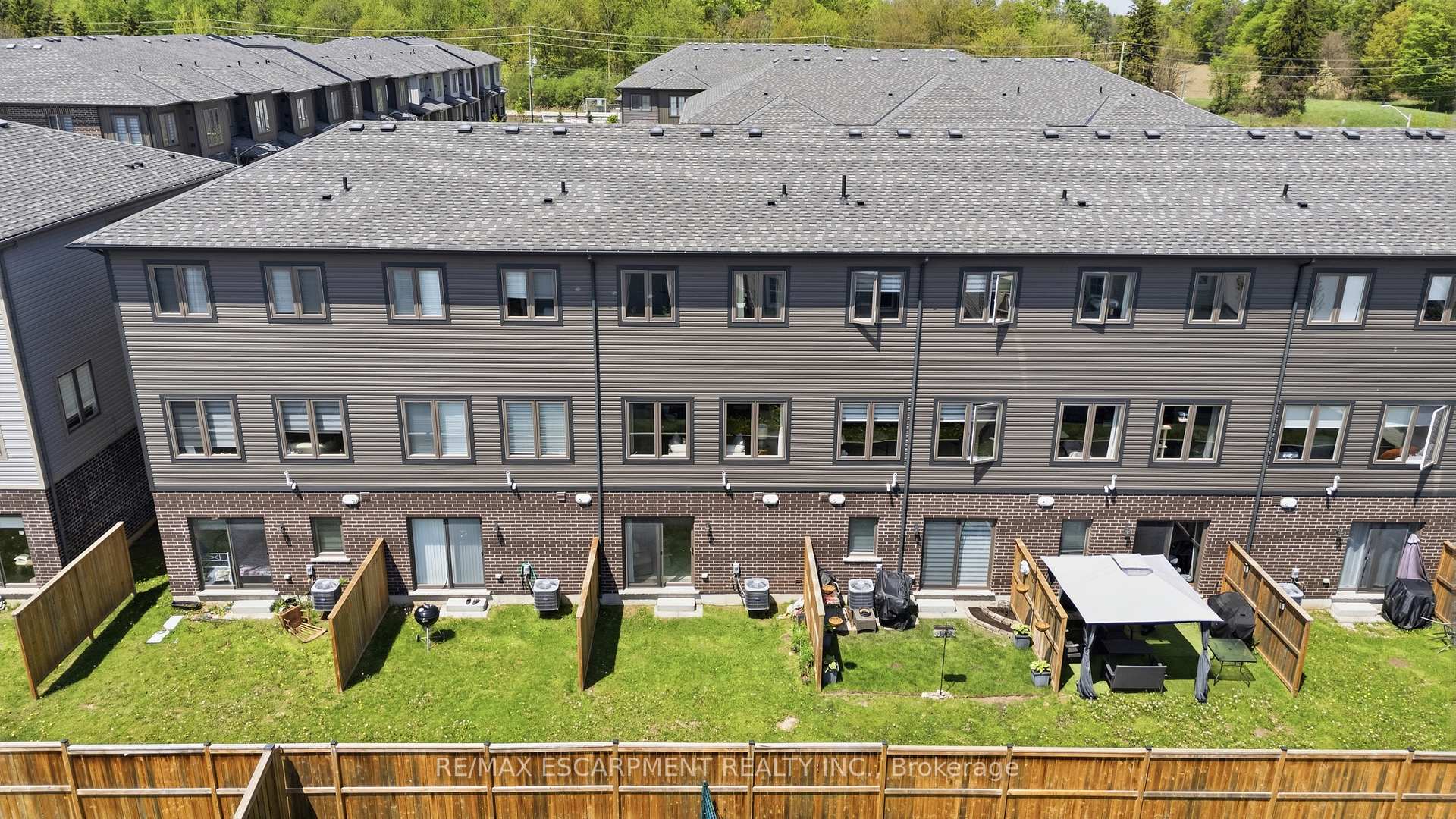 Photo 24 of Unit 5, 124 Compass Trail, Cambridge, Silver Heights — HOMEH
