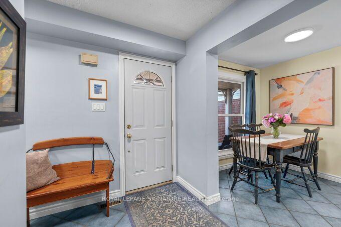 Photo 8 of 4212 Stonemason Crescent, Mississauga, Erin Mills — HOMEH