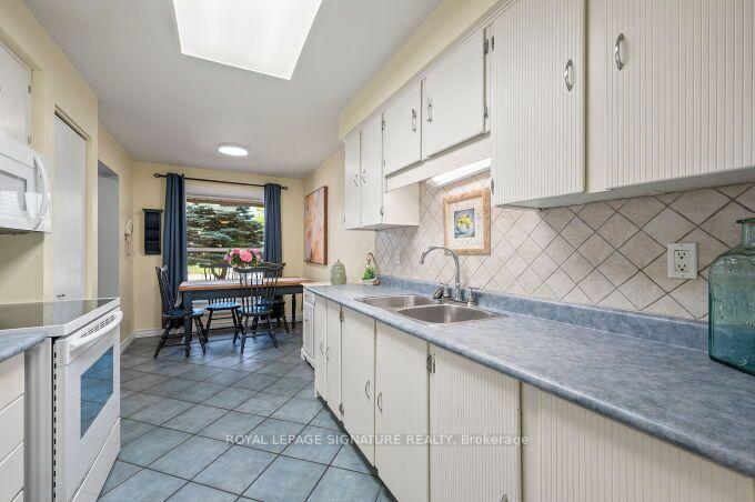 Photo 16 of 4212 Stonemason Crescent, Mississauga, Erin Mills — HOMEH