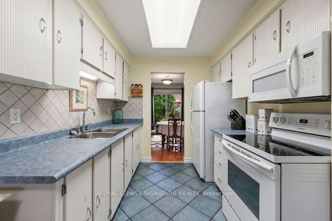 Photo 17 of 4212 Stonemason Crescent, Mississauga, Erin Mills — HOMEH