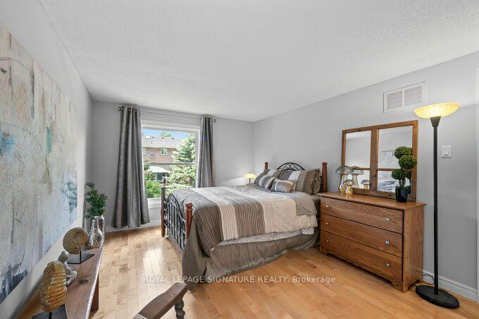 Photo 24 of 4212 Stonemason Crescent, Mississauga, Erin Mills — HOMEH