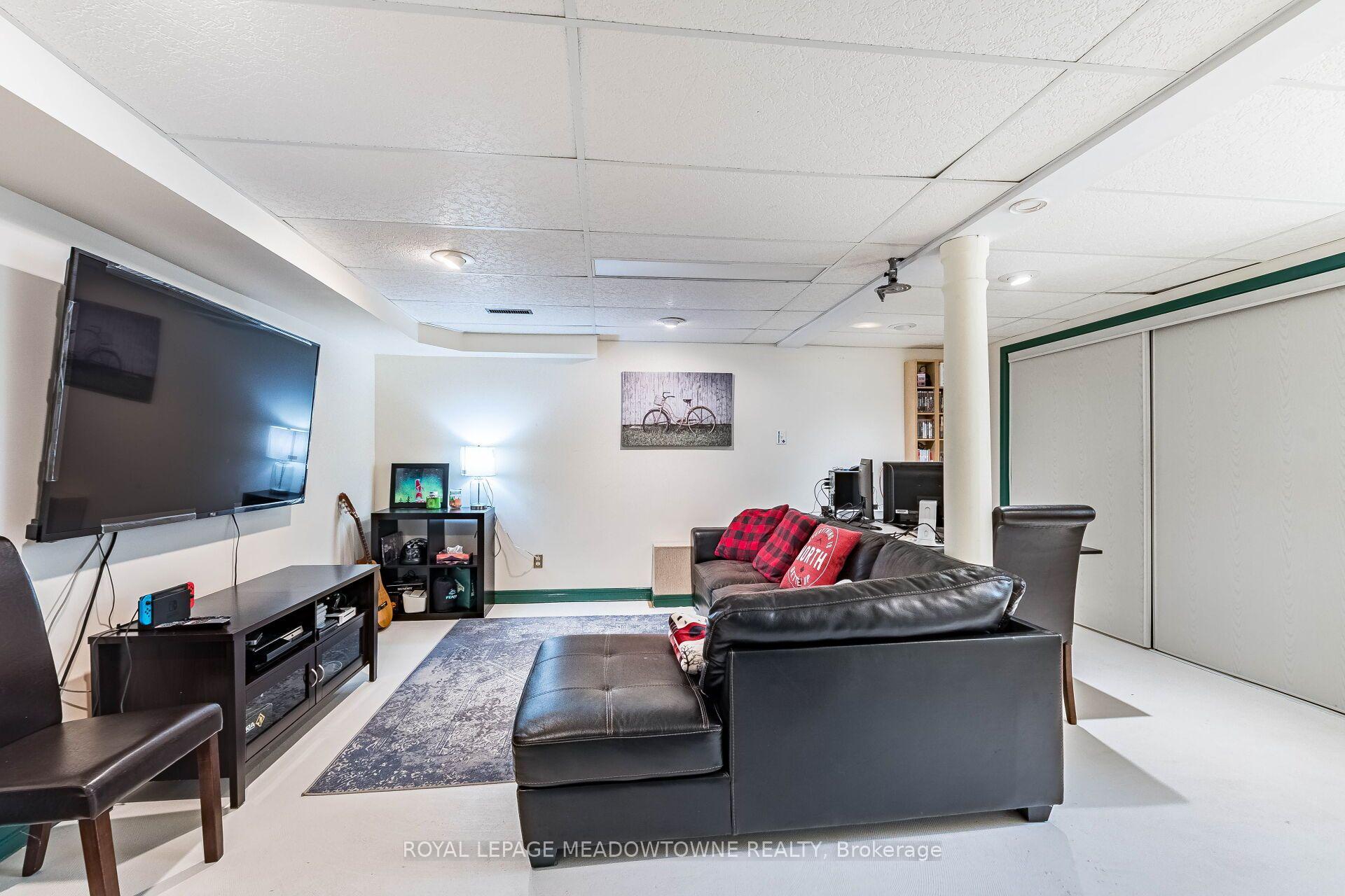 Photo 49 of 56 Sutter Avenue, Brampton, Heart Lake West — HOMEH