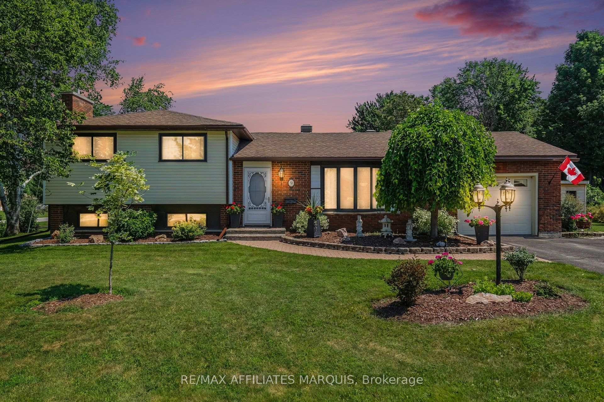Front of 9 Forest Drive