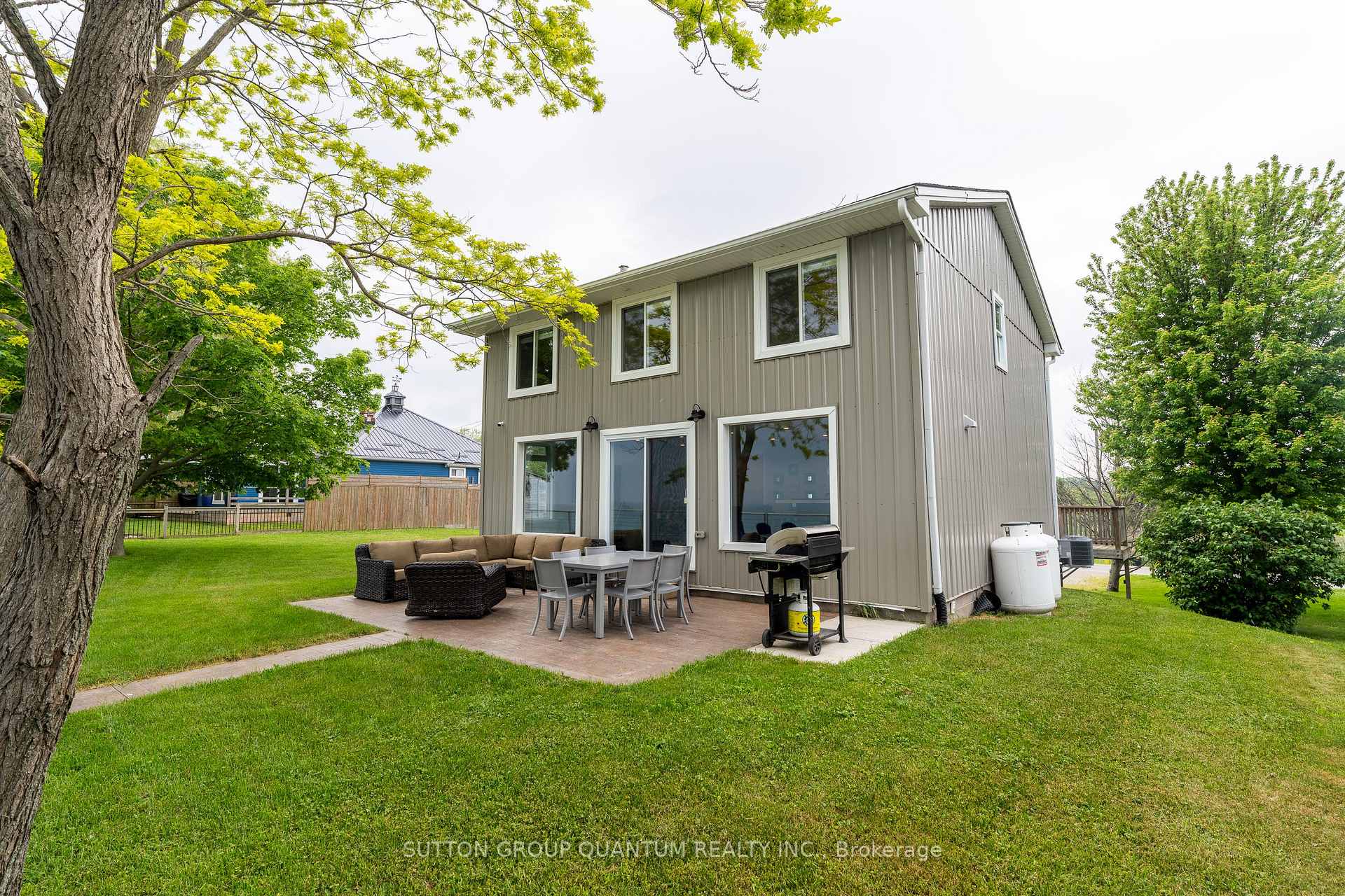 Photo 5 of 2118 Lakeshore Road, Haldimand, Dunnville — HOMEH