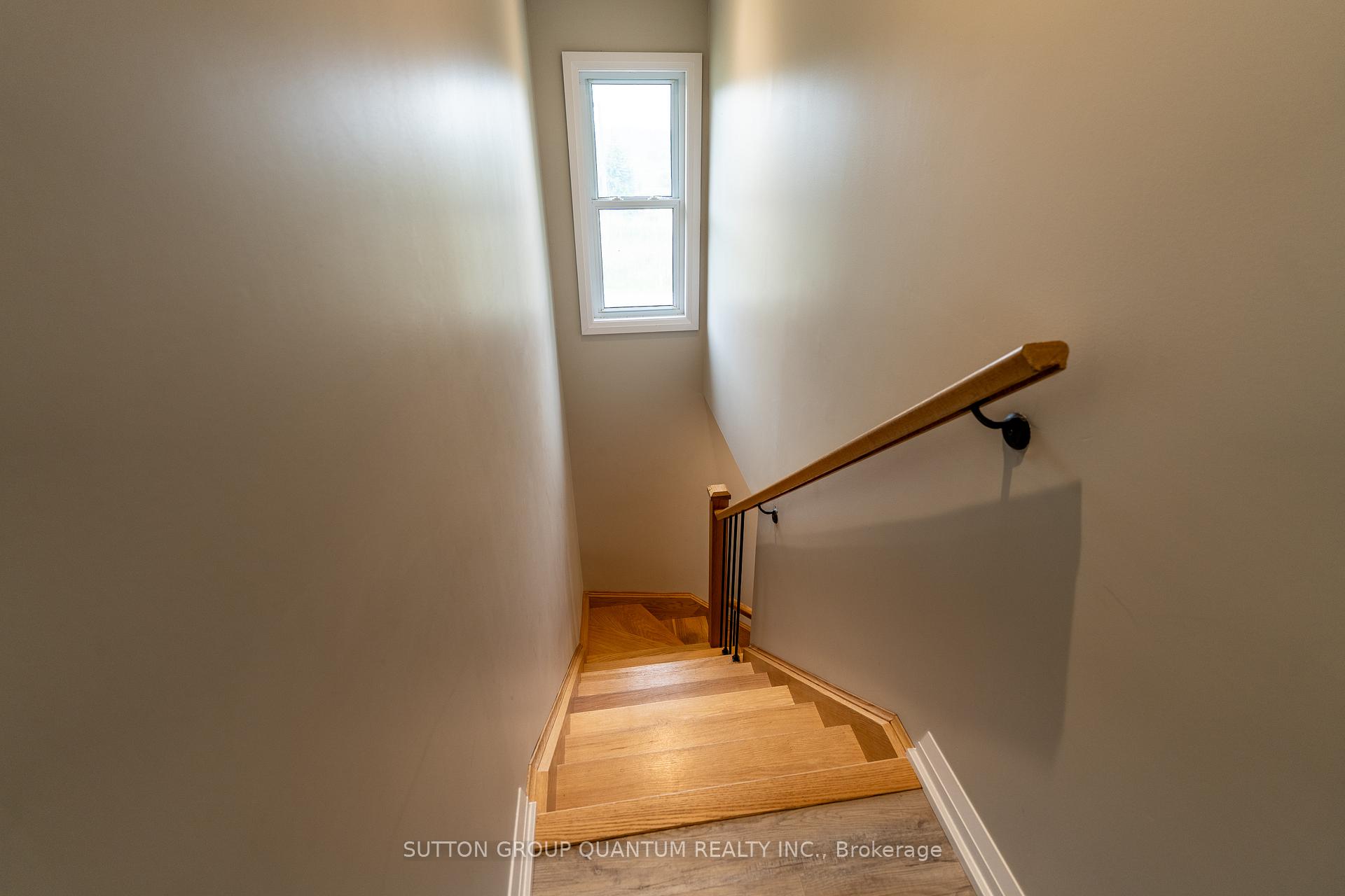 Photo 25 of 2118 Lakeshore Road, Haldimand, Dunnville — HOMEH