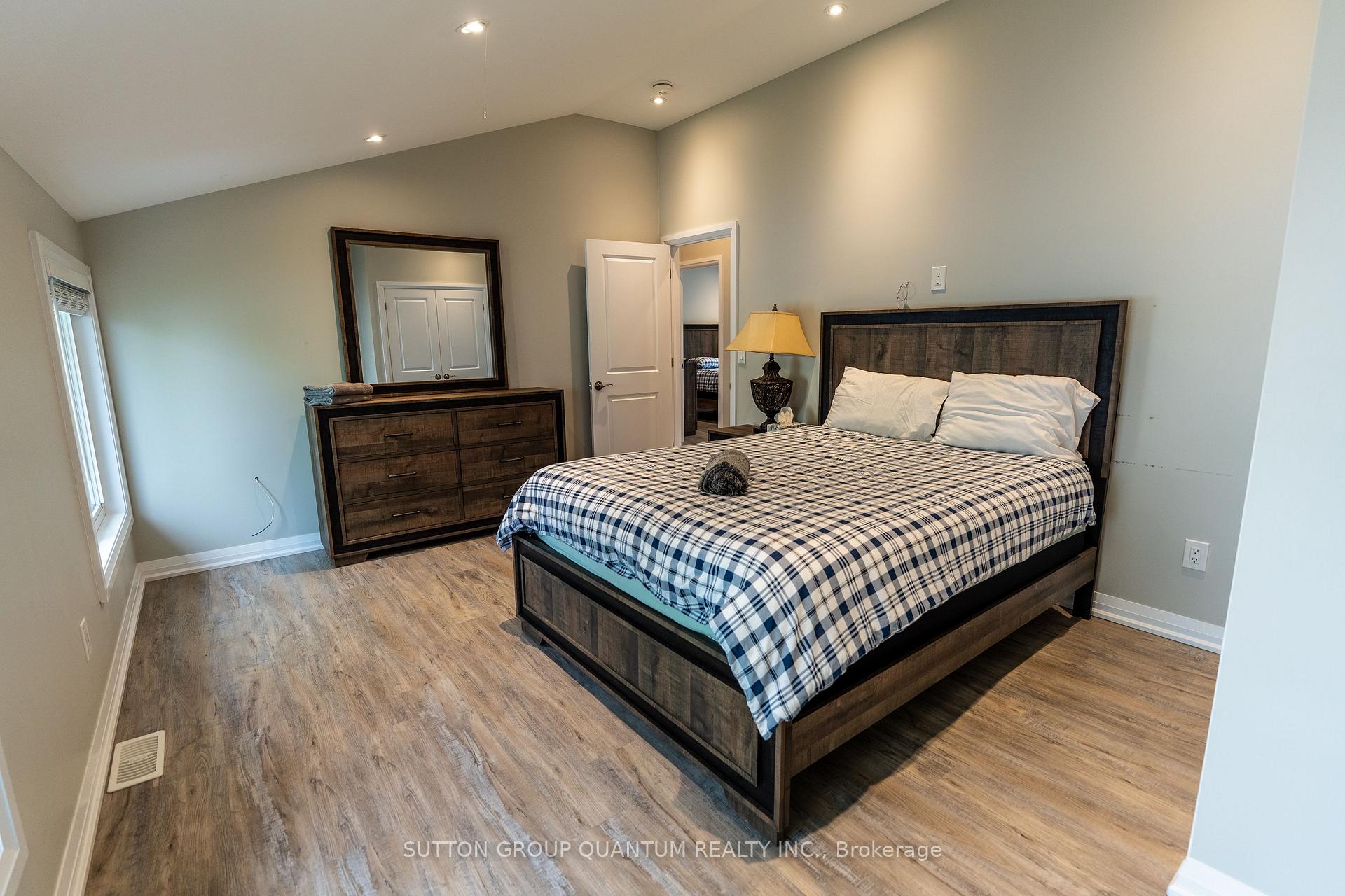 Photo 27 of 2118 Lakeshore Road, Haldimand, Dunnville — HOMEH