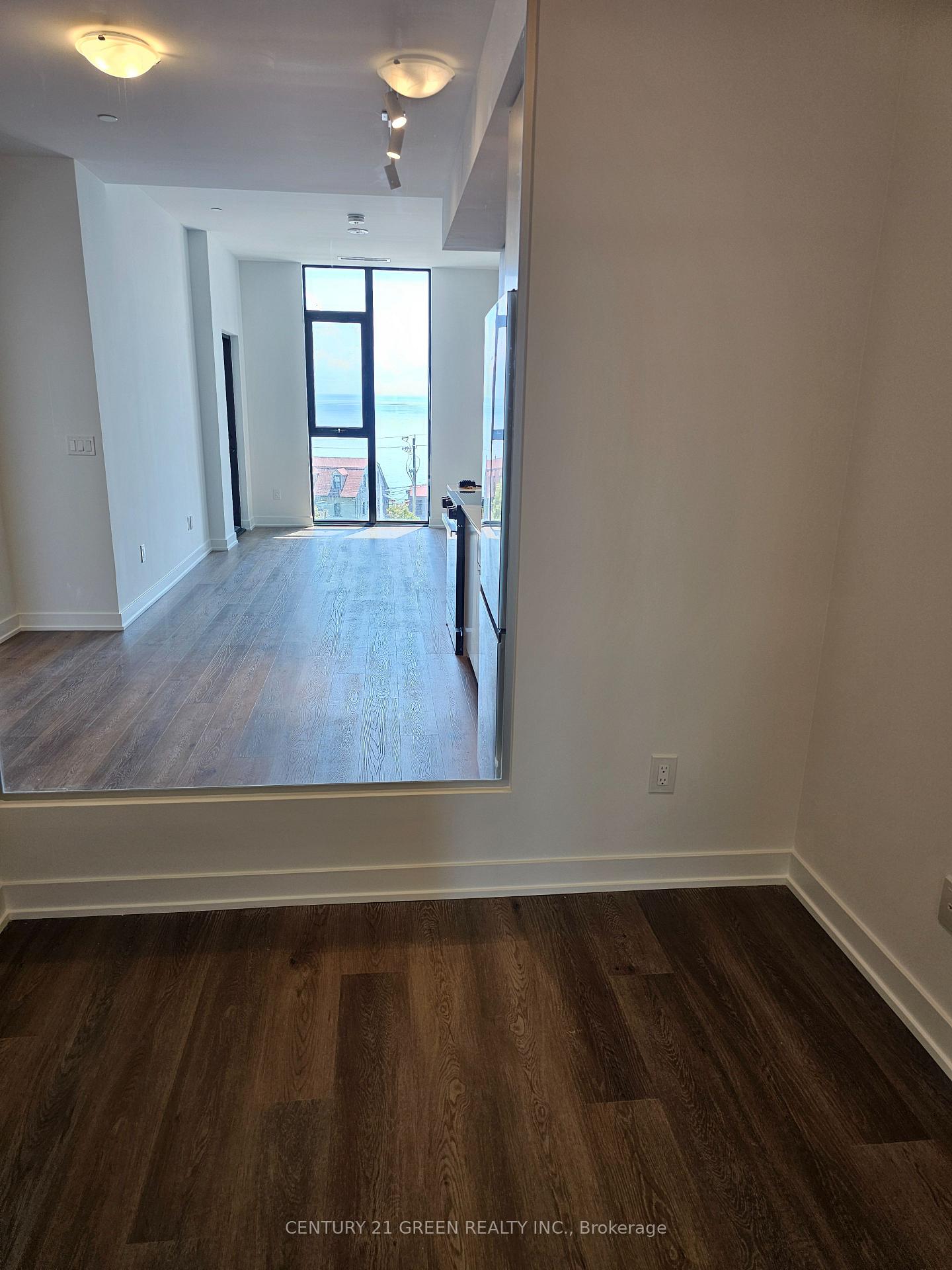 Photo 10 of Unit 412, 2075 Lakeshore Road, Burlington, Brant — HOMEH