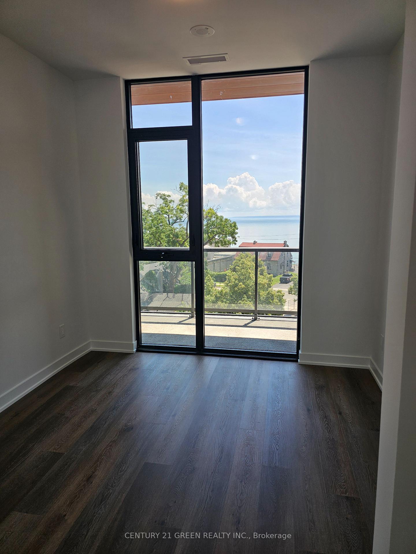 Photo 13 of Unit 412, 2075 Lakeshore Road, Burlington, Brant — HOMEH