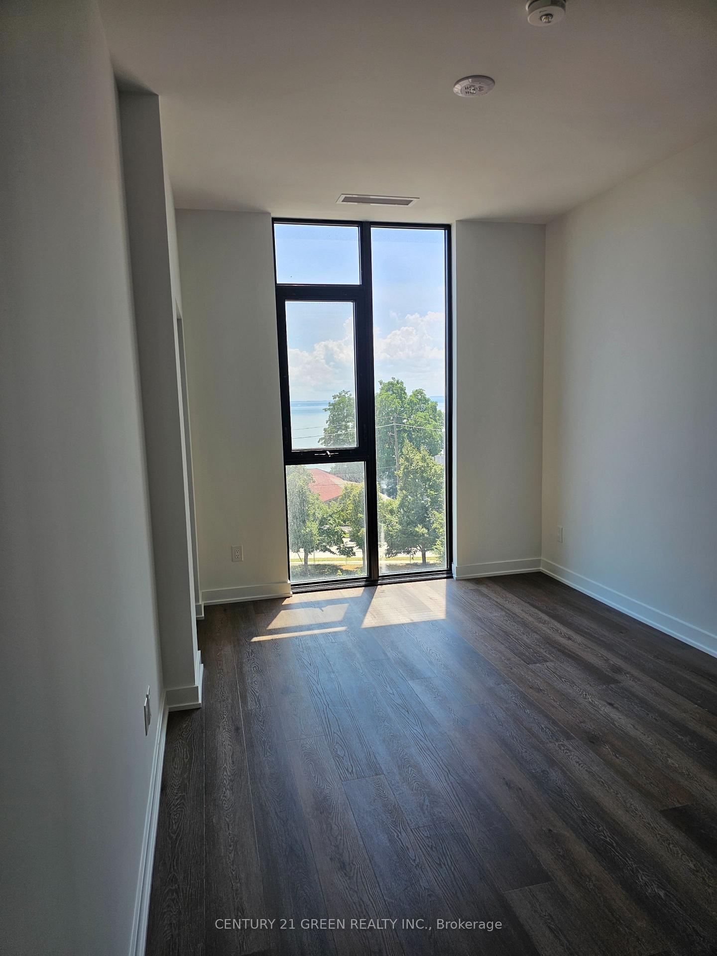 Photo 15 of Unit 412, 2075 Lakeshore Road, Burlington, Brant — HOMEH