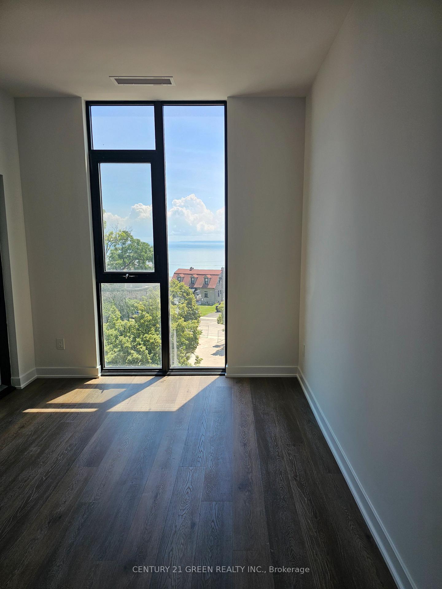 Photo 16 of Unit 412, 2075 Lakeshore Road, Burlington, Brant — HOMEH