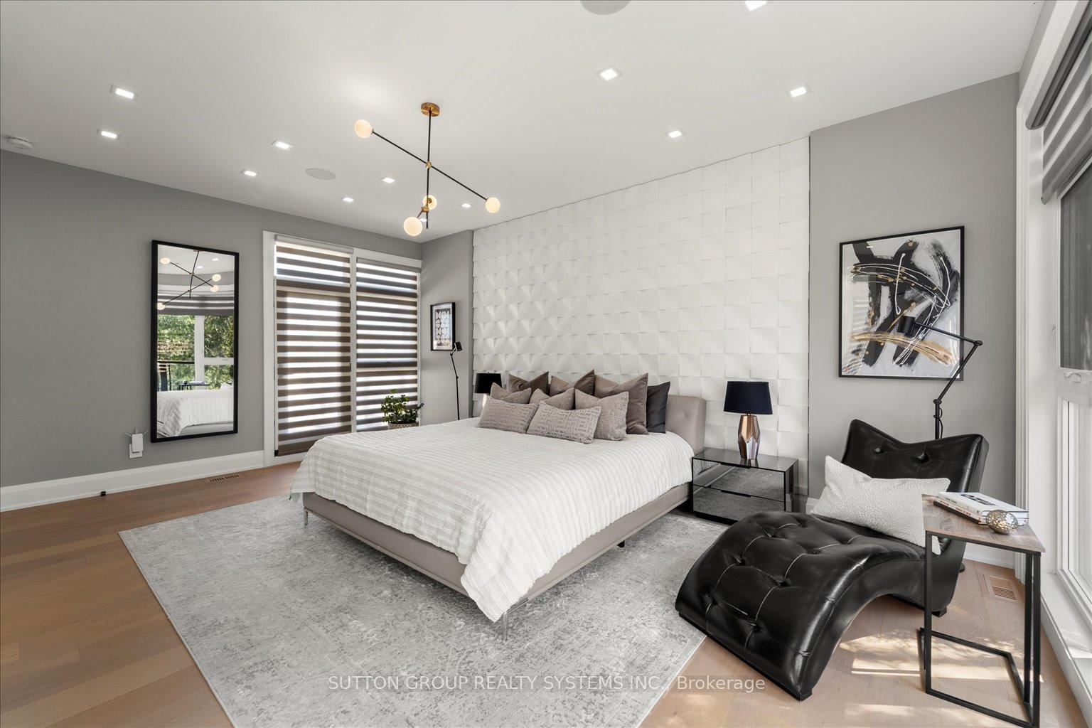 Photo 19 of 146 Martin Grove Road, Etobicoke, Islington-City Centre West — HOMEH