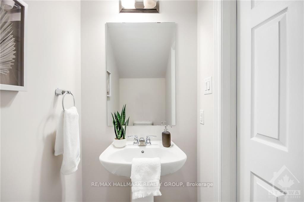 Photo 8 of Unit 141, 298 Zenith Private, Ottawa, Barrhaven - Half Moon Bay — HOMEH