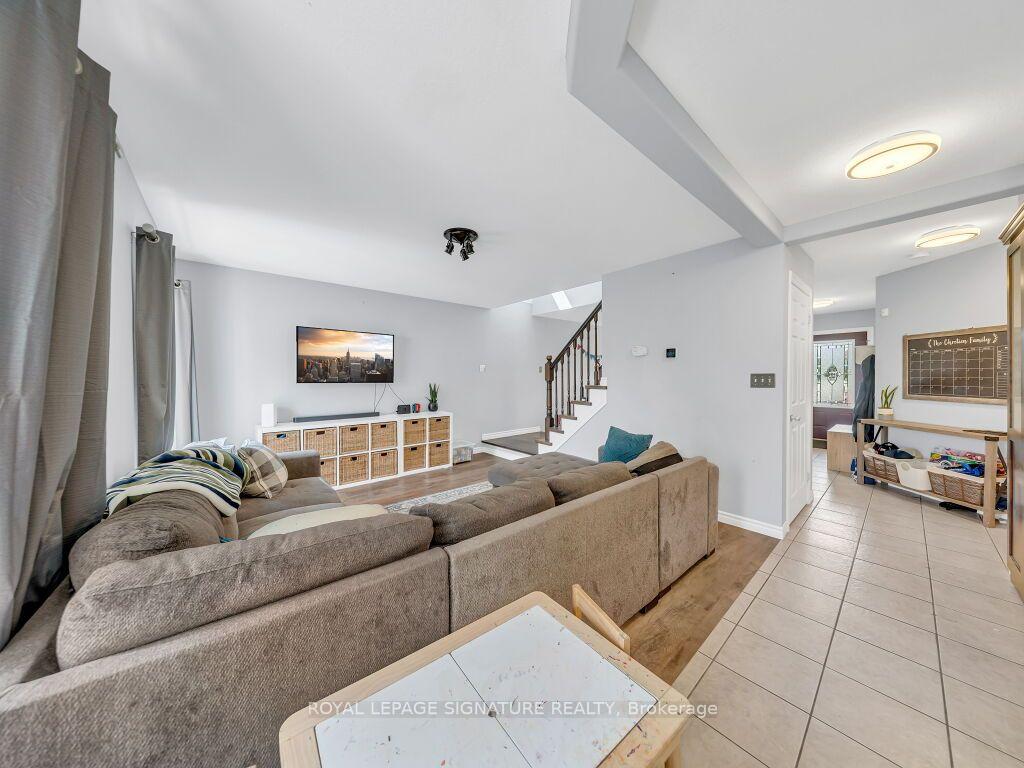 Photo 17 of 31 Ingram Drive, Guelph, Victoria North — HOMEH