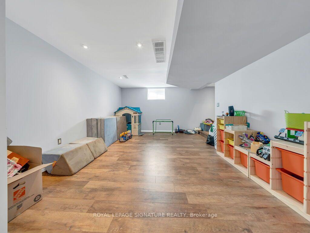 Photo 49 of 31 Ingram Drive, Guelph, Victoria North — HOMEH