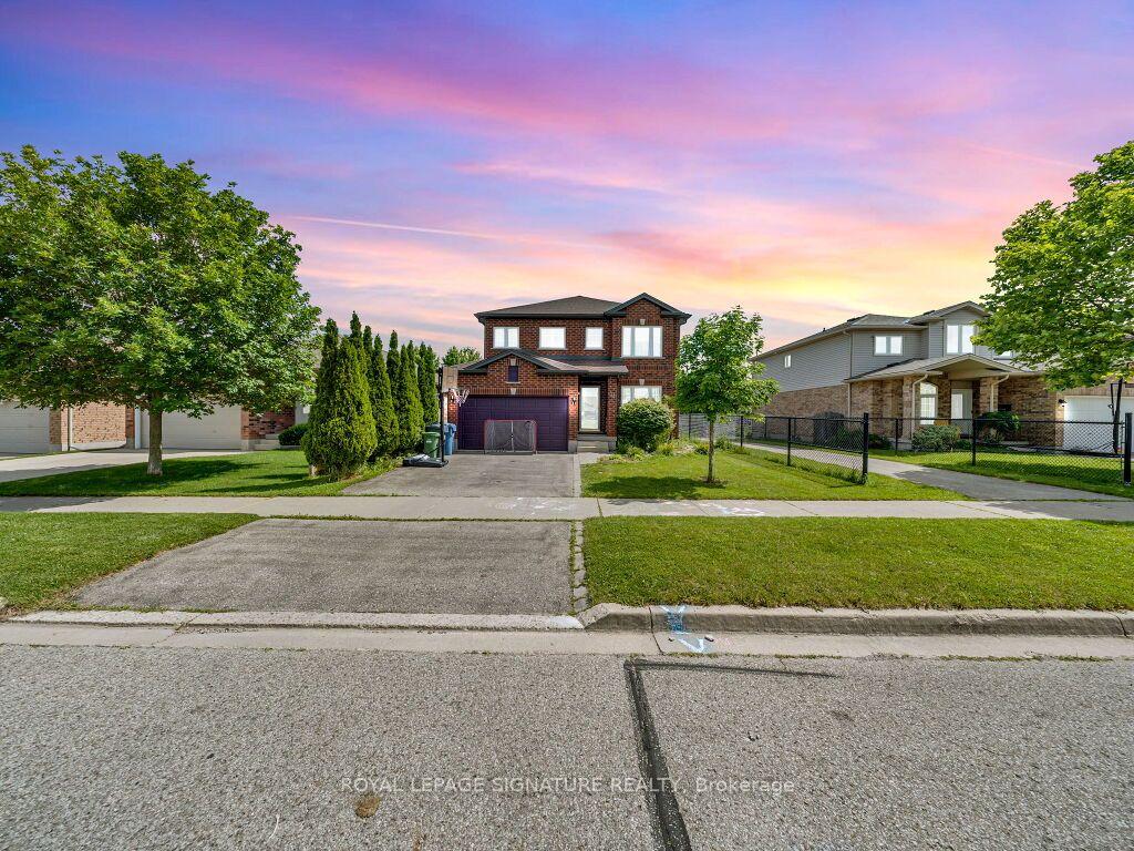 Photo 2 of 31 Ingram Drive, Guelph, Victoria North — HOMEH