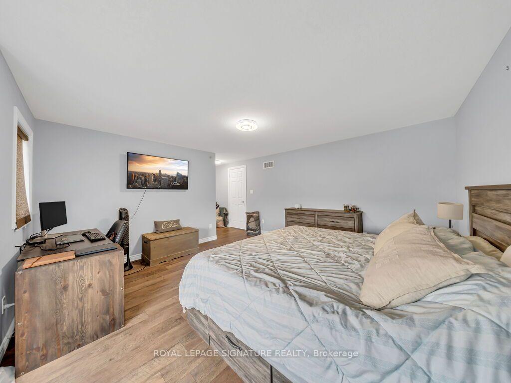 Photo 33 of 31 Ingram Drive, Guelph, Victoria North — HOMEH