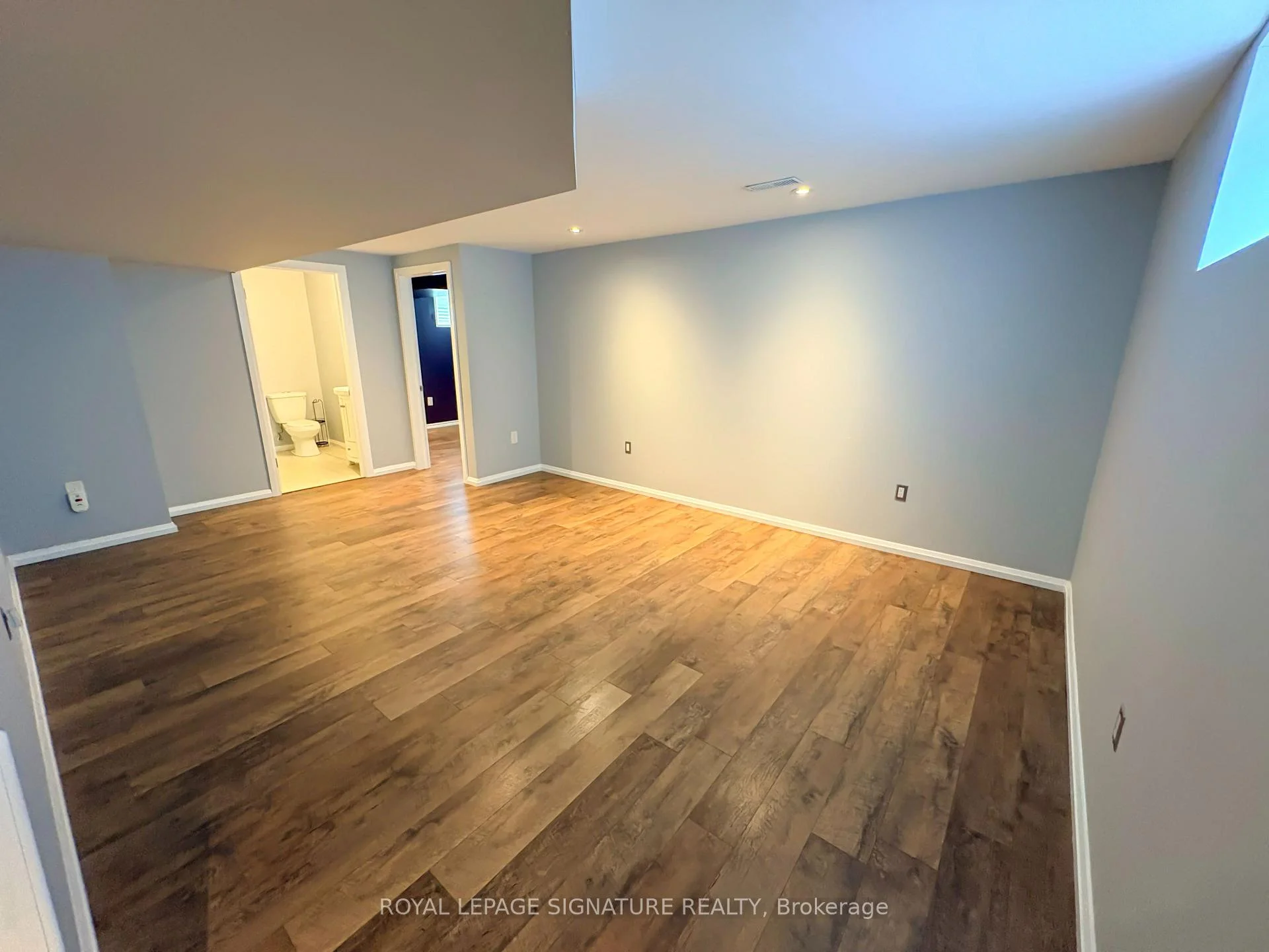 Photo 58 of 31 Ingram Drive, Guelph, Victoria North — HOMEH