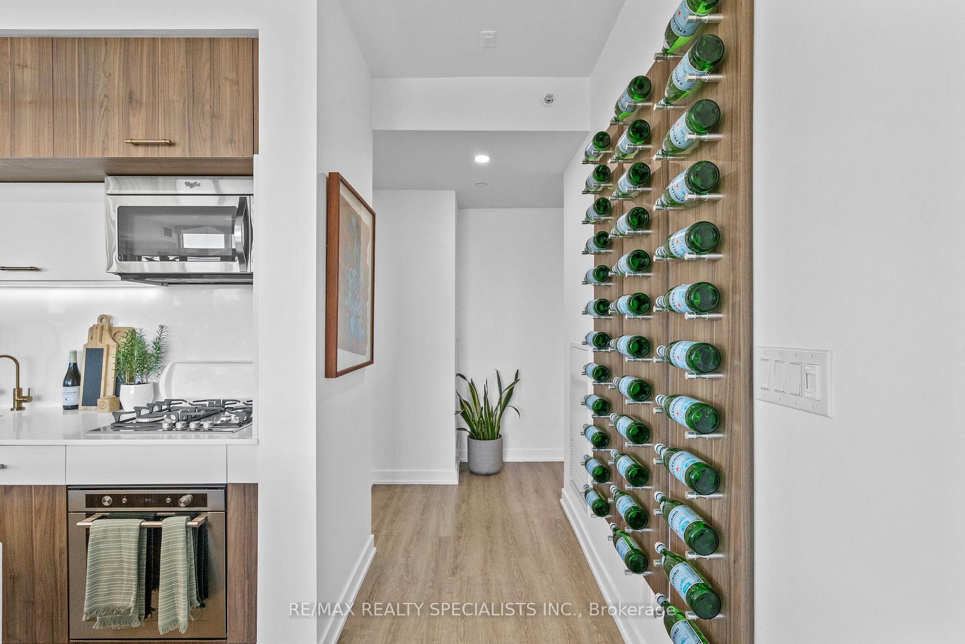 Photo 14 of Unit 310, 205 Manning Avenue, Toronto, Trinity-Bellwoods — HOMEH