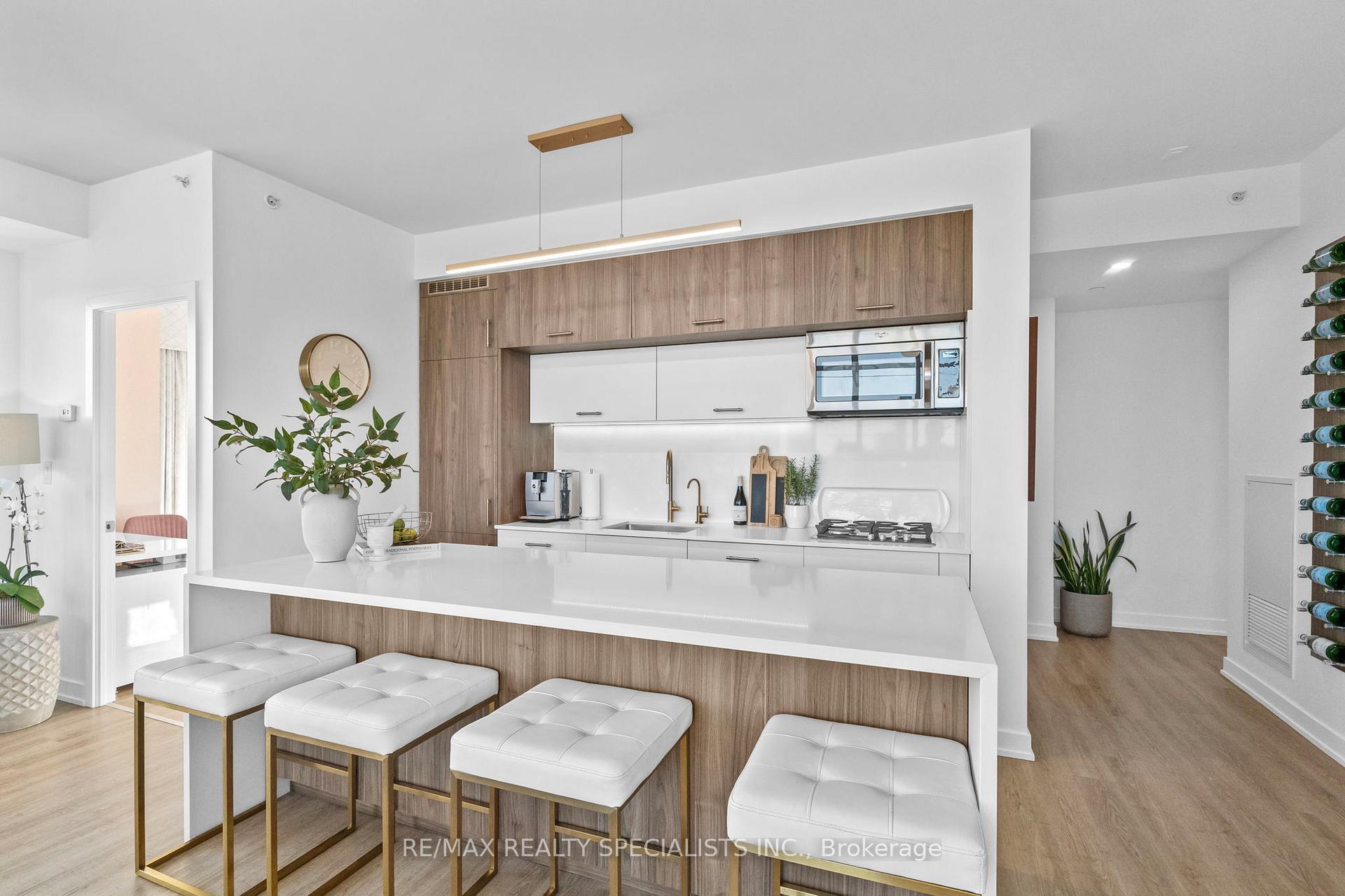 Photo 16 of Unit 310, 205 Manning Avenue, Toronto, Trinity-Bellwoods — HOMEH