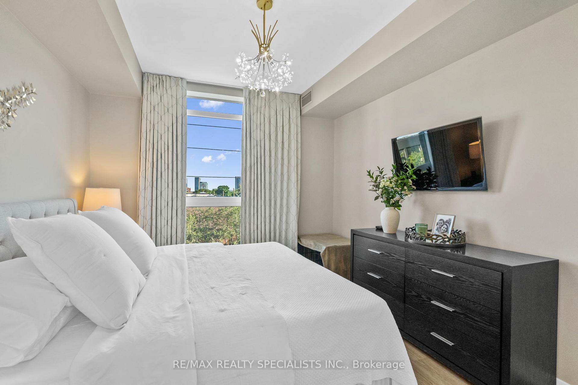 Photo 21 of Unit 310, 205 Manning Avenue, Toronto, Trinity-Bellwoods — HOMEH