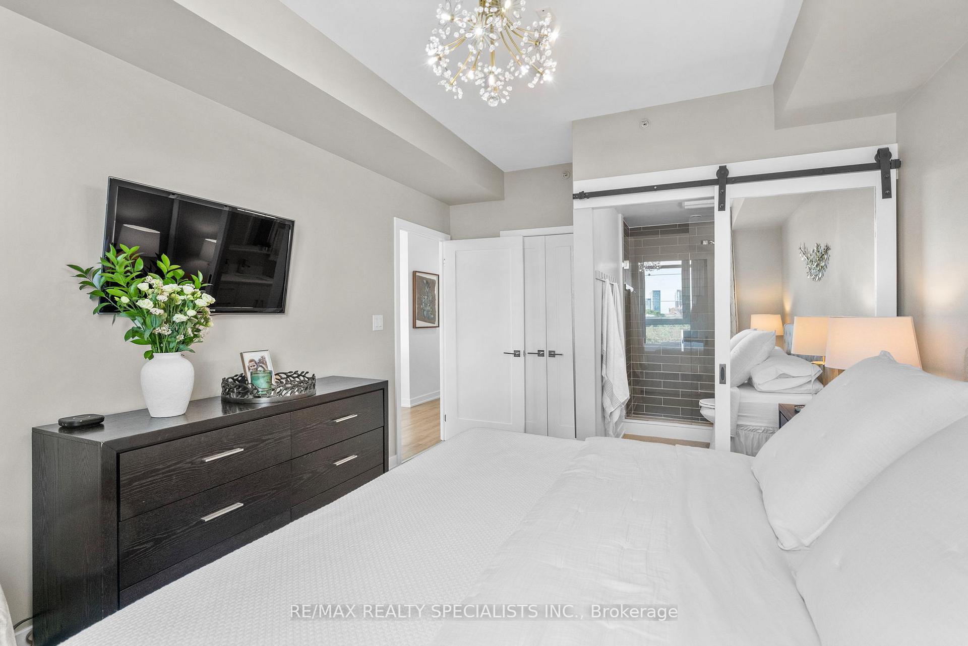 Photo 23 of Unit 310, 205 Manning Avenue, Toronto, Trinity-Bellwoods — HOMEH