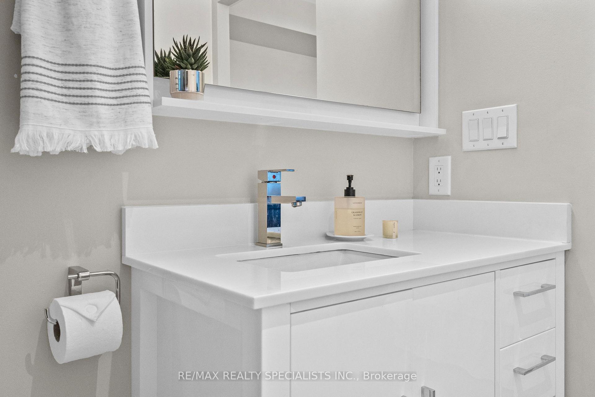 Photo 25 of Unit 310, 205 Manning Avenue, Toronto, Trinity-Bellwoods — HOMEH