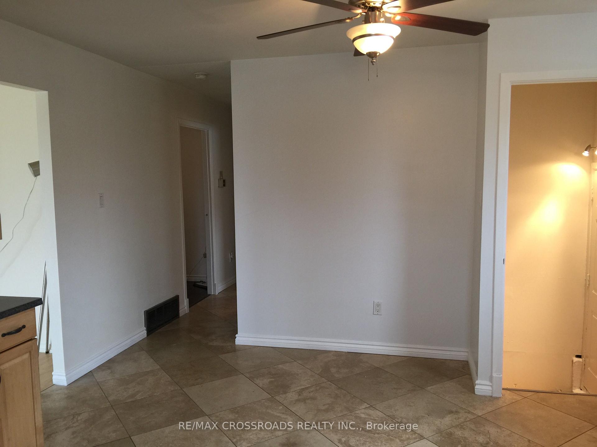 Photo 2 of 11 Lawnhurst Drive, Hamilton, Lawfield — HOMEH
