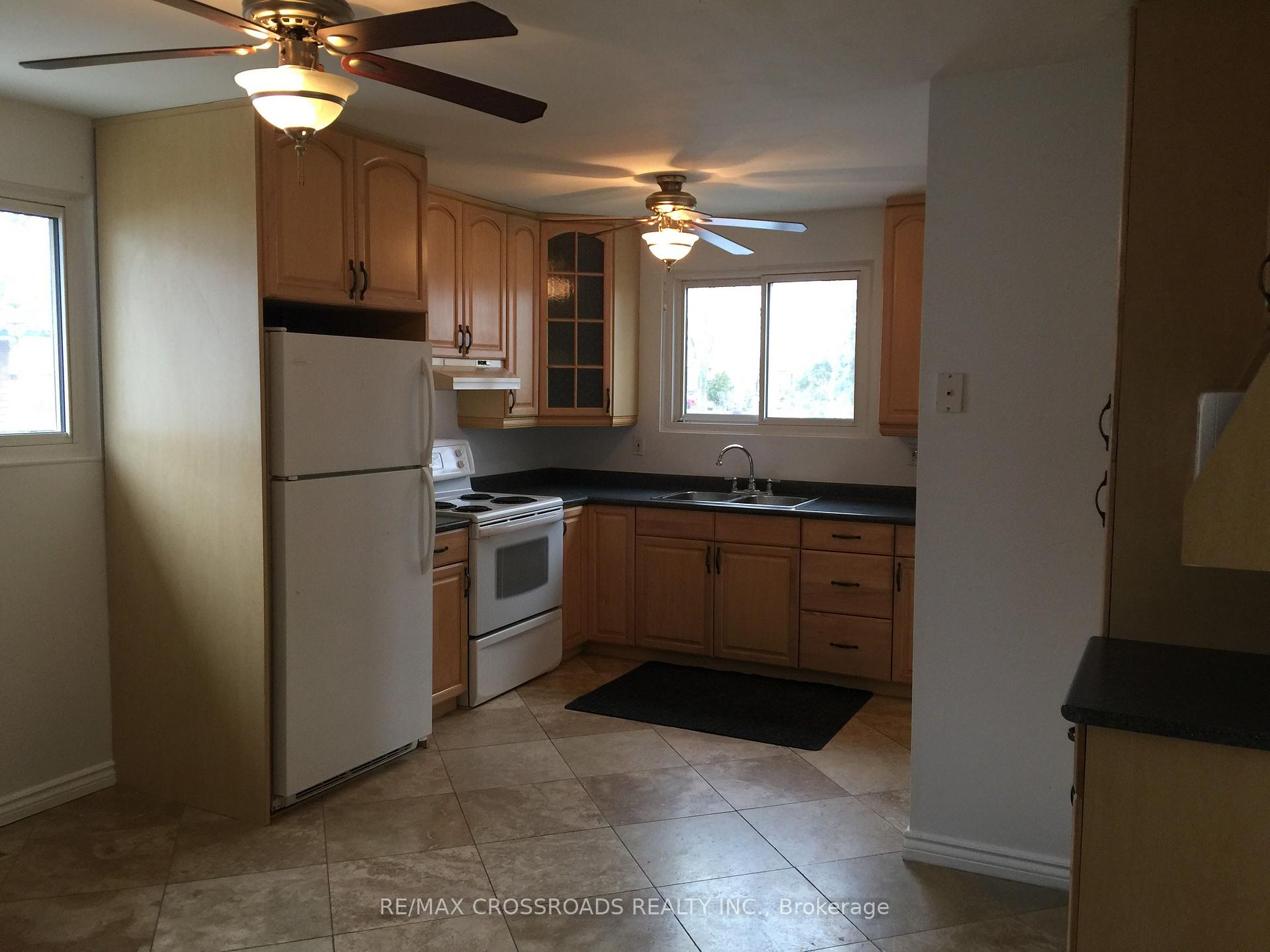 Photo 4 of 11 Lawnhurst Drive, Hamilton, Lawfield — HOMEH