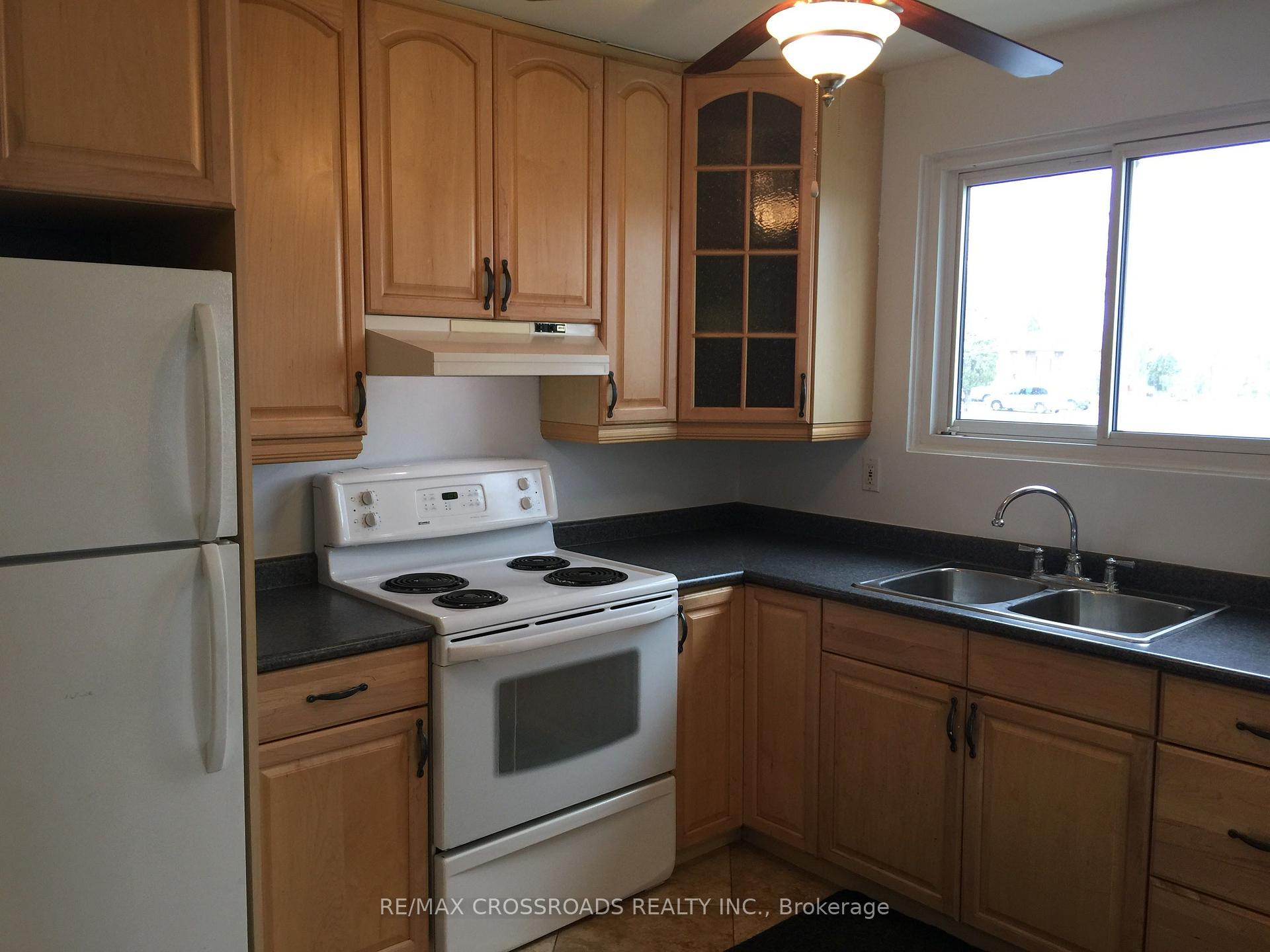 Photo 5 of 11 Lawnhurst Drive, Hamilton, Lawfield — HOMEH